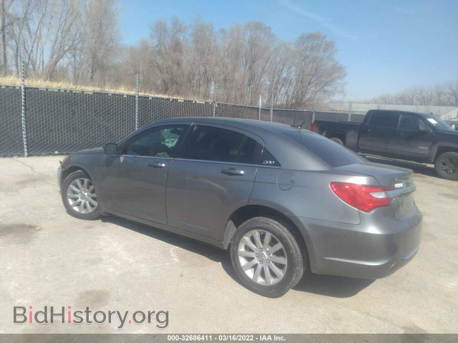 2011 CHRYSLER 200 - VIN: 1C3BC1FB9BN592930 - Фото 3