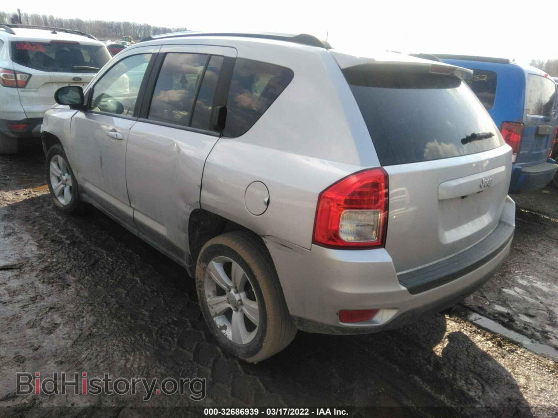 2011 JEEP COMPASS - VIN: 1J4NT1FB4BD165874 - Фото 3
