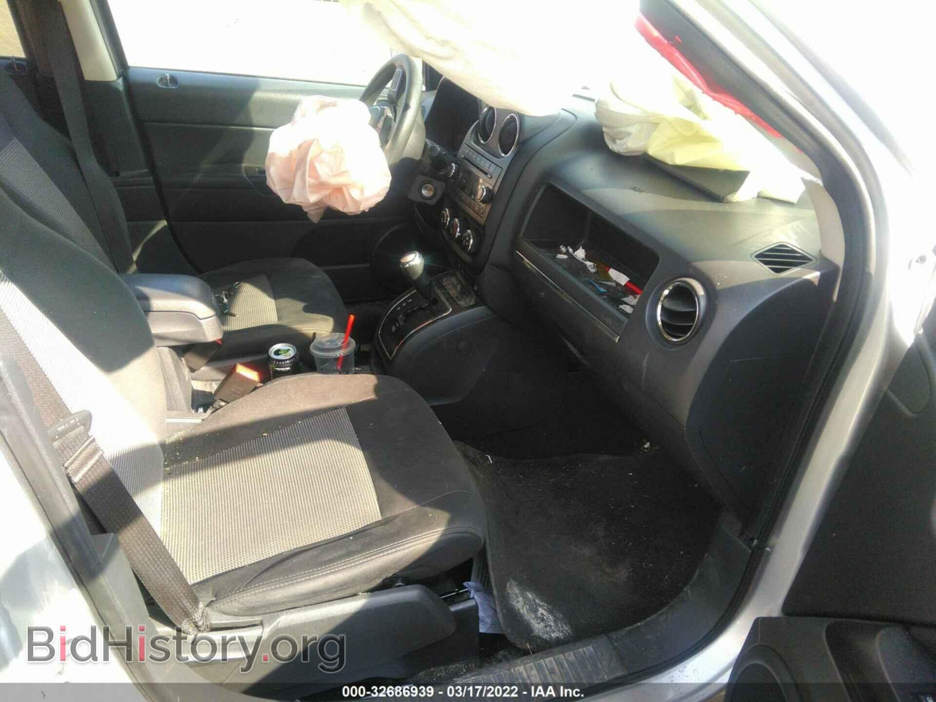 2011 JEEP COMPASS - VIN: 1J4NT1FB4BD165874 - Фото 5