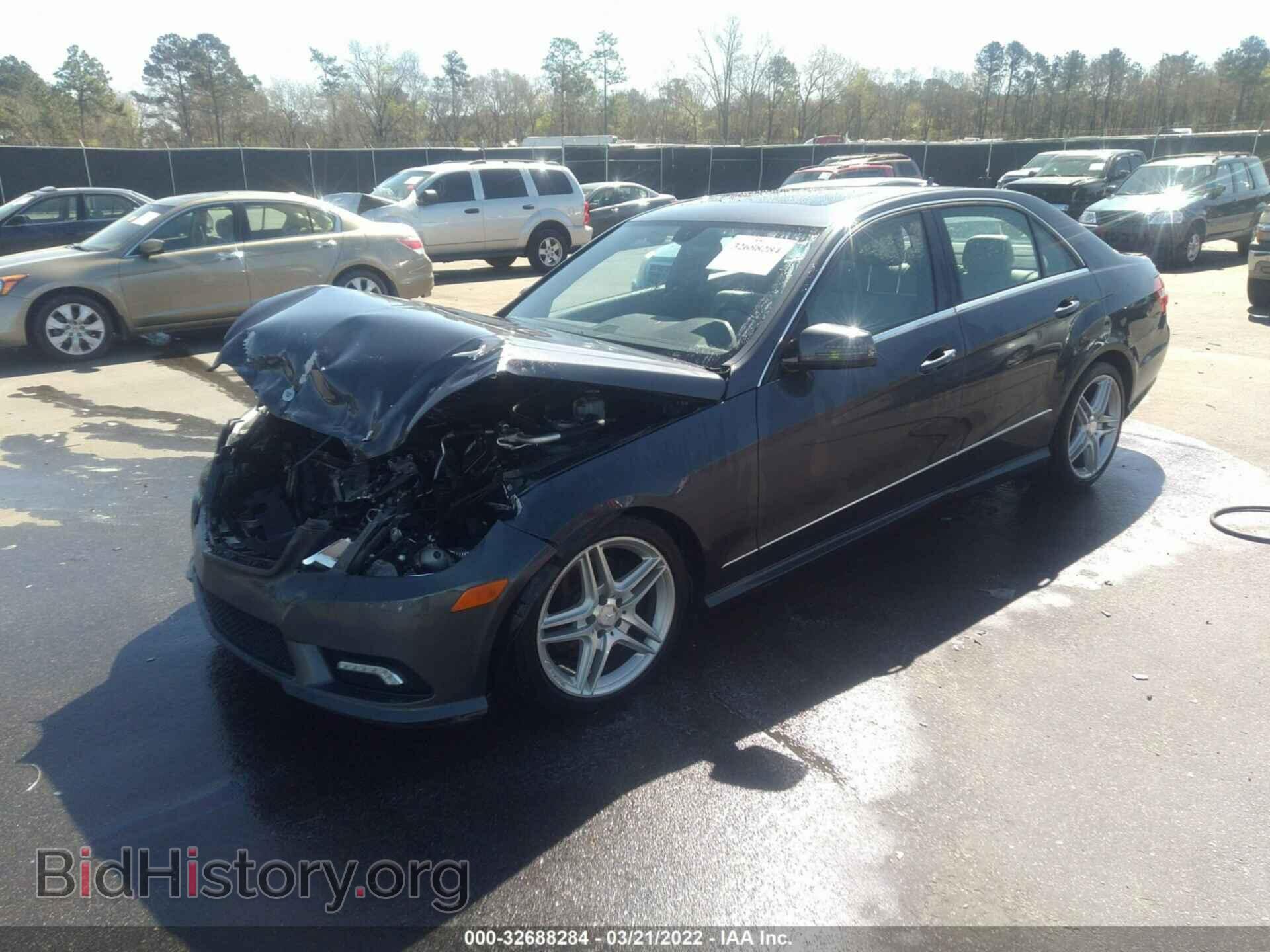 2011 MERCEDES-BENZ E-CLASS - VIN: WDDHF5GB7BA403837 - Фото 2