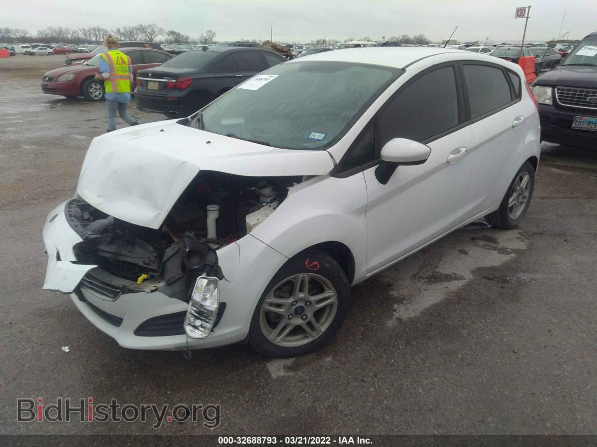 2017 FORD FIESTA - VIN: 3FADP4EJ9HM103941 - Photo 2