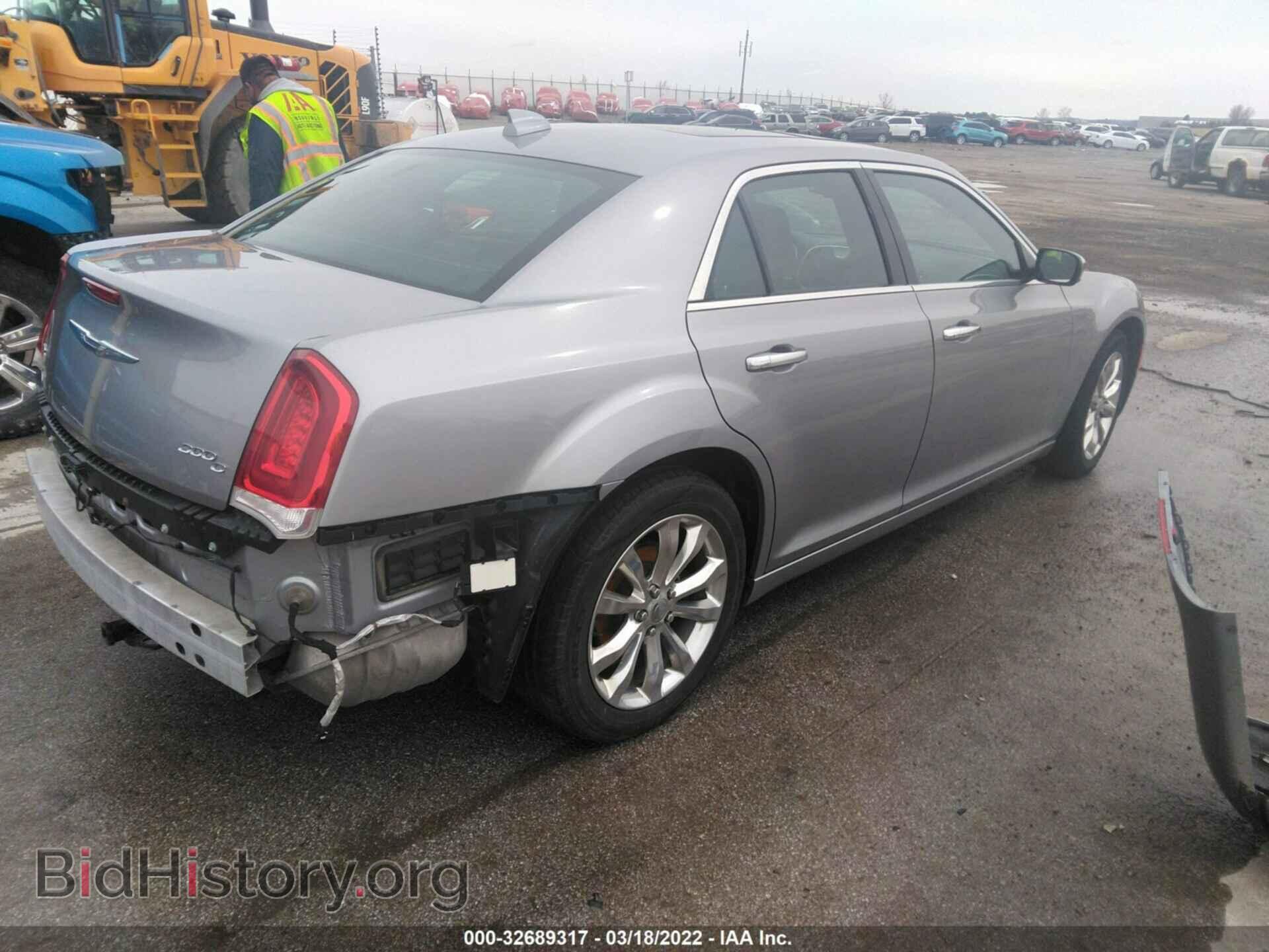 2015 CHRYSLER 300 - VIN: 2C3CCASG5FH854575 - Фото 4