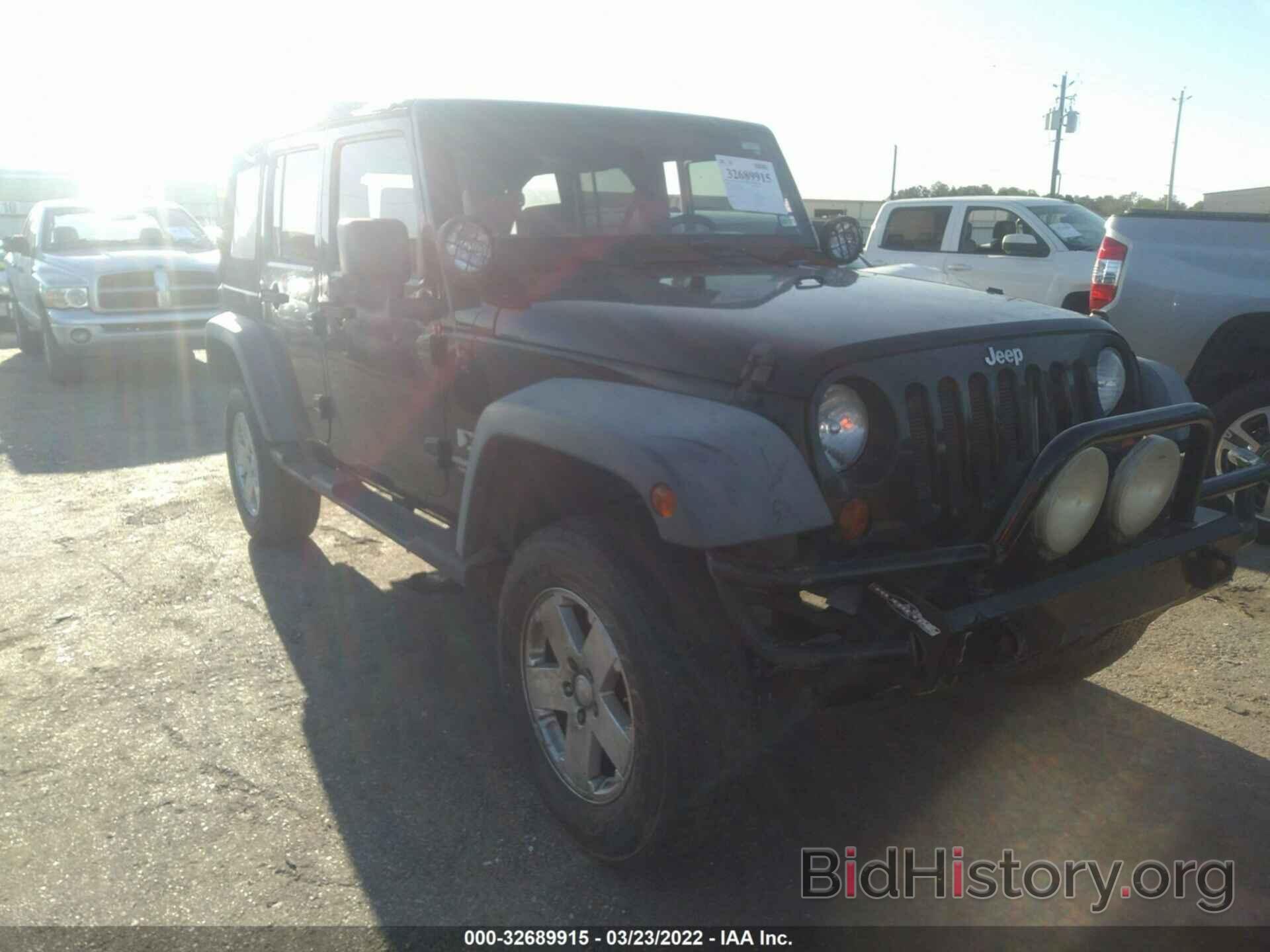 Photo 1J8GA39108L568874 - JEEP WRANGLER 2008