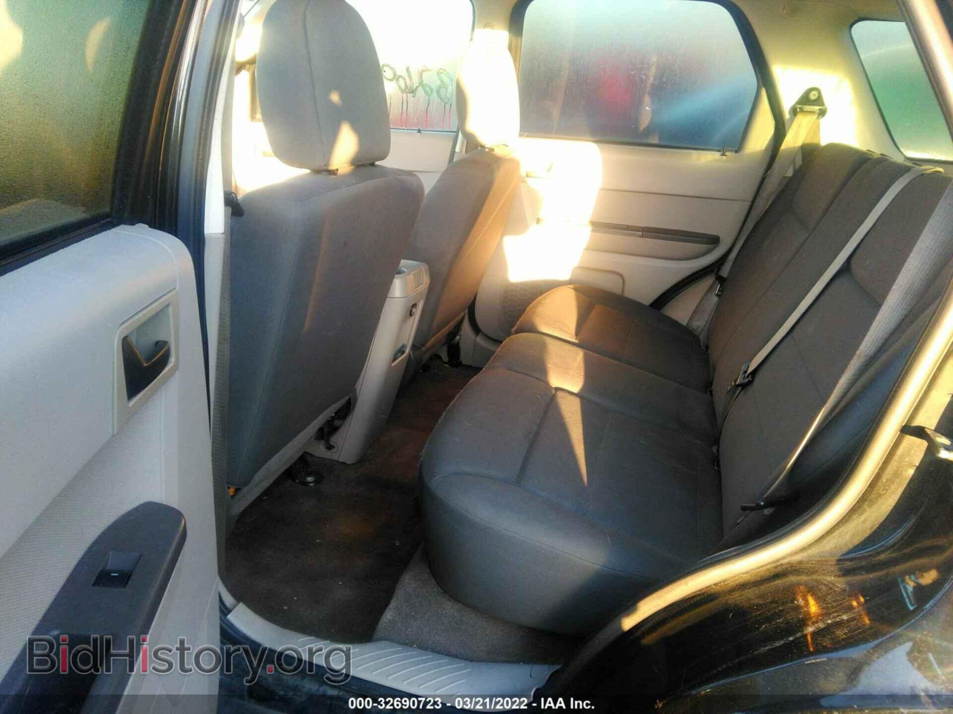 2009 FORD ESCAPE - VIN: 1FMCU02749KD04330 - Фото 8