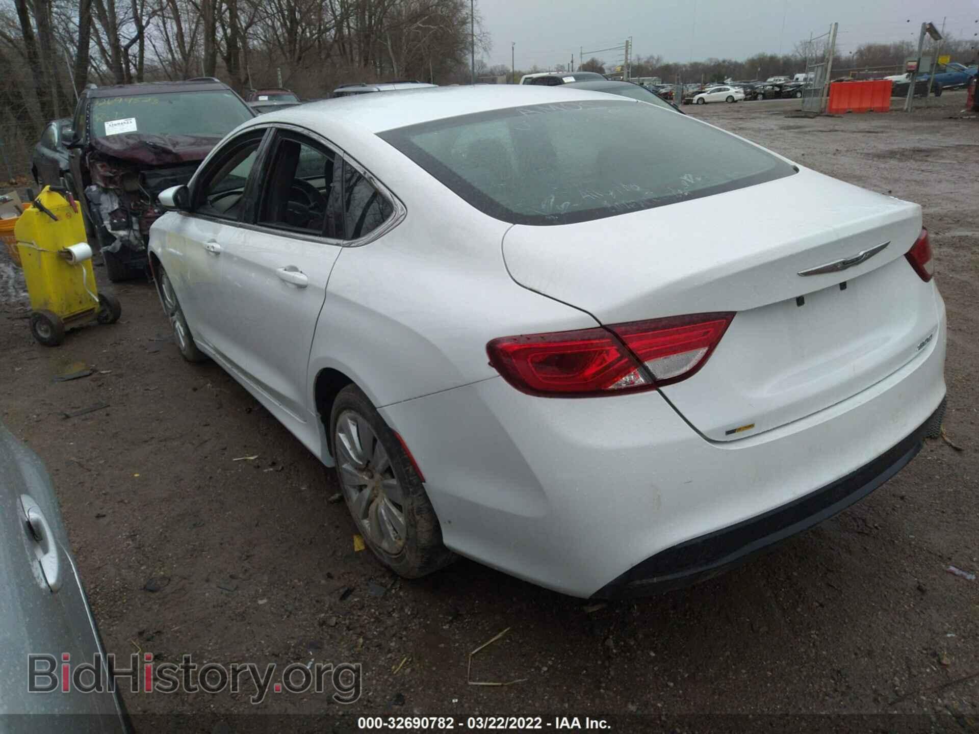 2017 CHRYSLER 200 - VIN: 1C3CCCFB5HN512208 - Фото 3