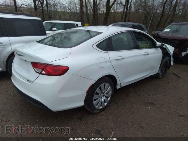2017 Chrysler 200 (VIN 1C3CCCFB5HN512208) — фото 4 из 11
