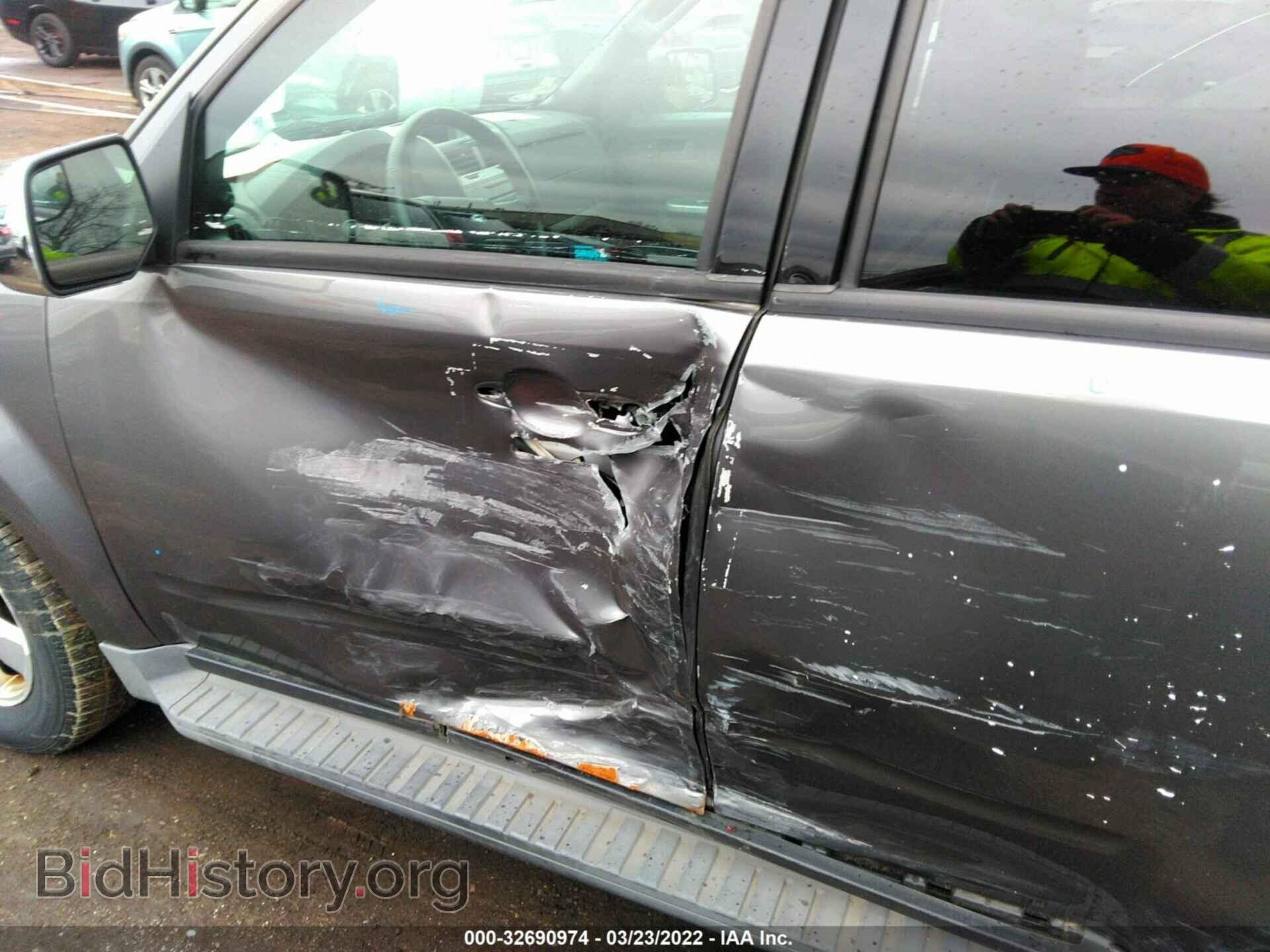 2011 FORD ESCAPE - VIN: 1FMCU0DG3BKC70657 - Фото 6