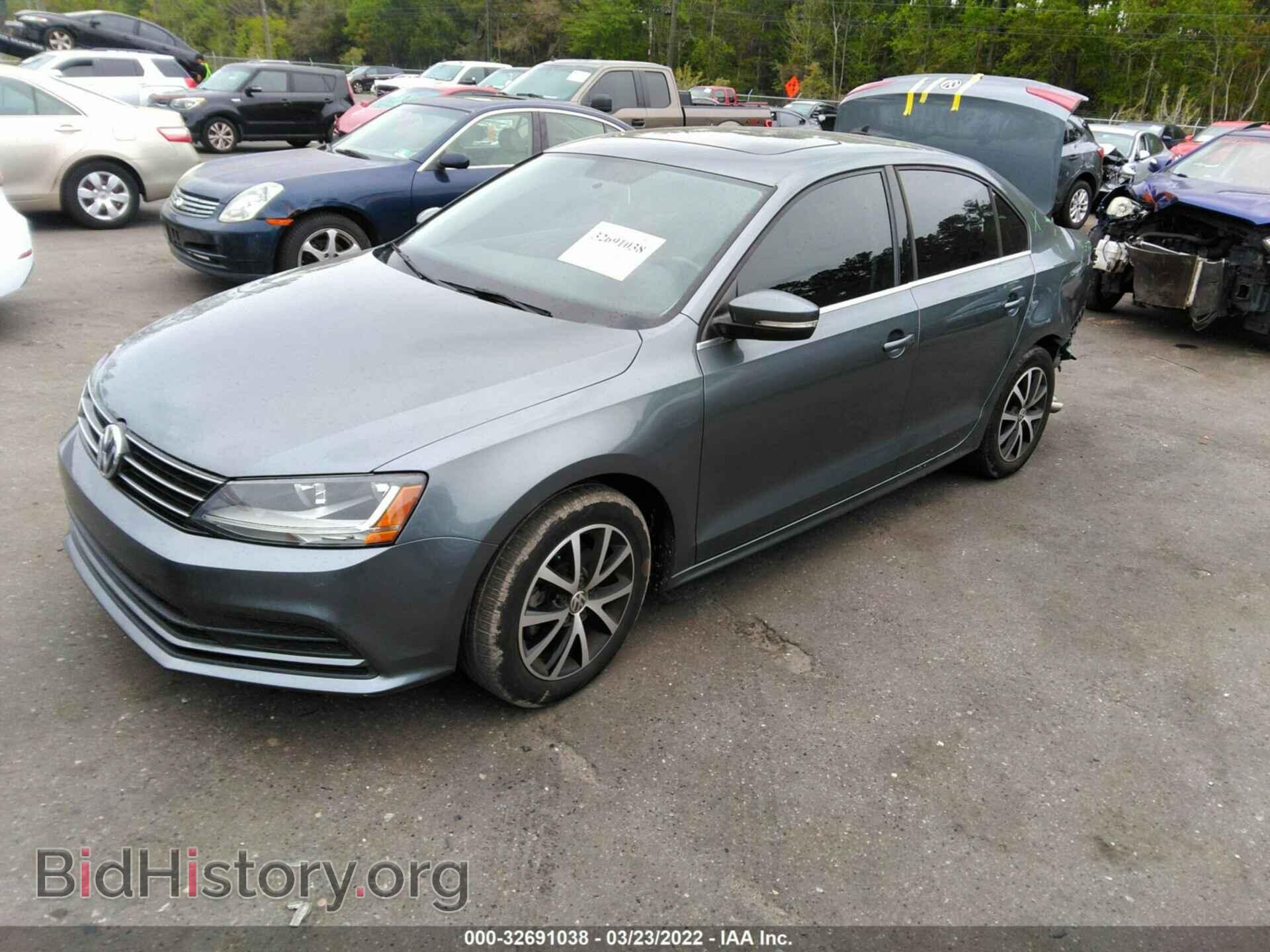 2017 VOLKSWAGEN JETTA - VIN: 3VWDB7AJ3HM286332 - Фото 2