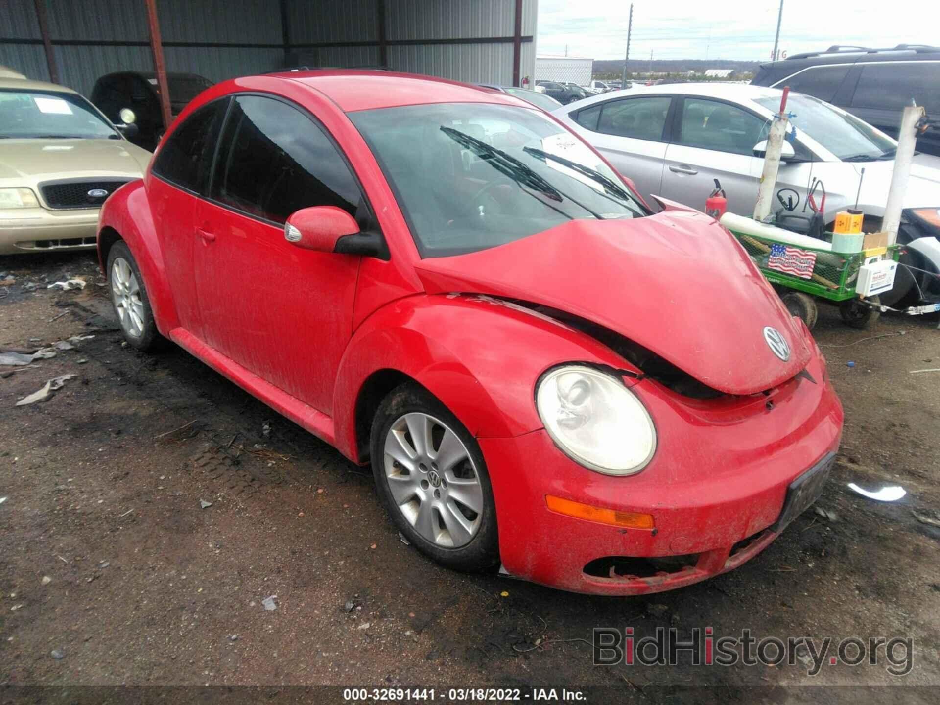 Photo 3VWPG3AG3AM014980 - VOLKSWAGEN NEW BEETLE COUPE 2010