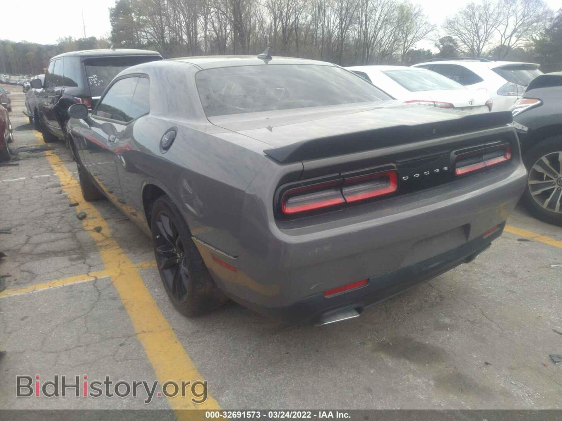 2018 DODGE CHALLENGER - VIN: 2C3CDZAG7JH246692 - Фото 3
