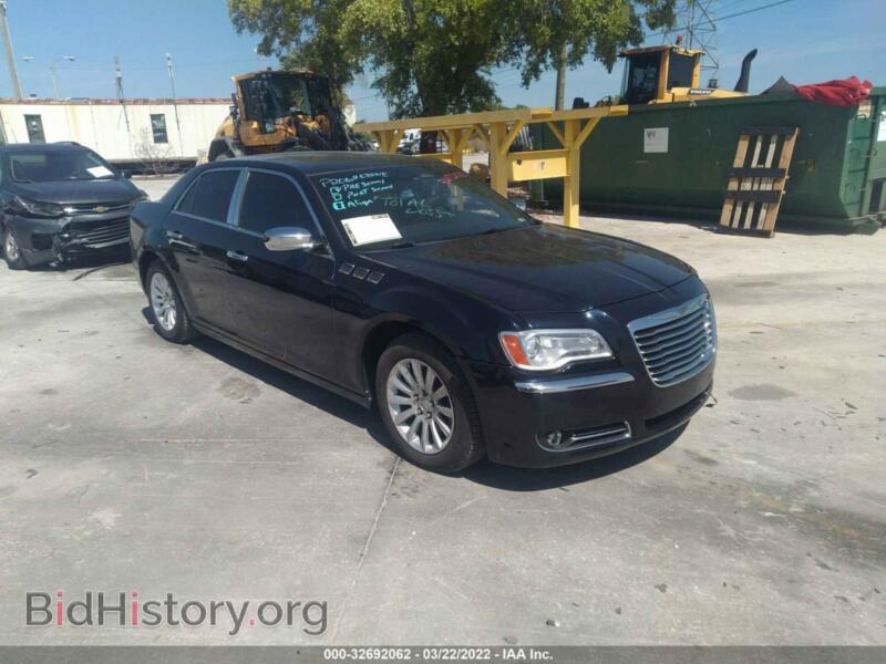 2012 Chrysler 300 (VIN 2C3CCAAG7CH188560) — фото 1 из 11, IAAI, повреждение: передняя часть