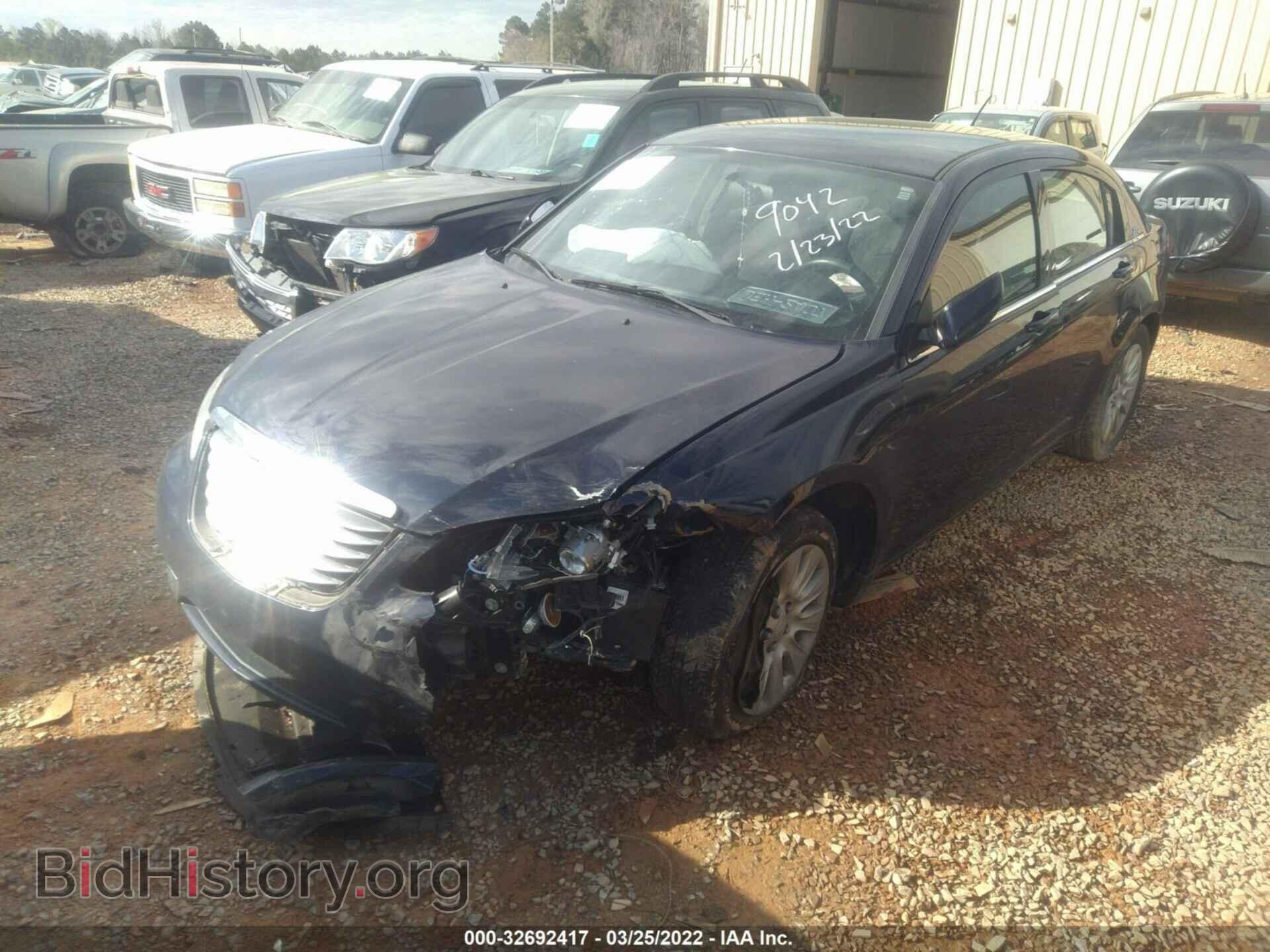 2014 CHRYSLER 200 - VIN: 1C3CCBAB1EN209388 - Фото 2