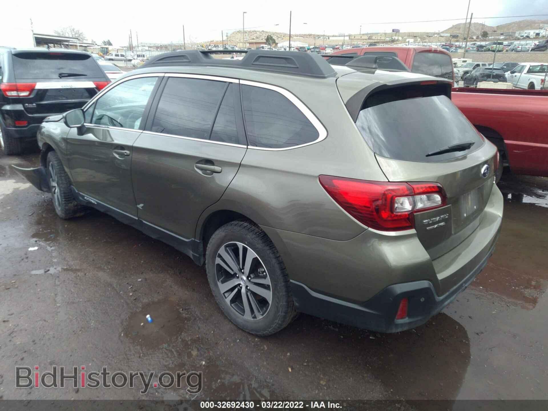 2018 SUBARU OUTBACK - VIN: 4S4BSANC6J3355889 - Фото 3