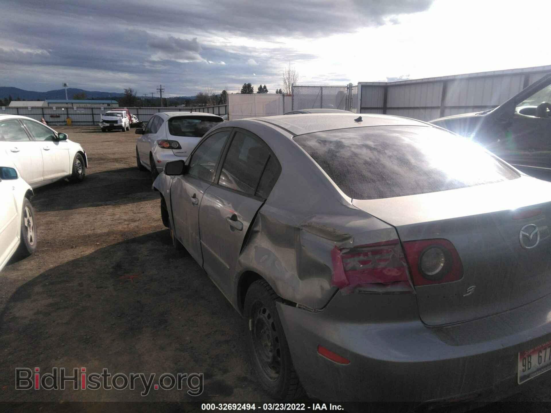 2006 MAZDA MAZDA3 - VIN: JM1BK12F961460318 - Фото 3