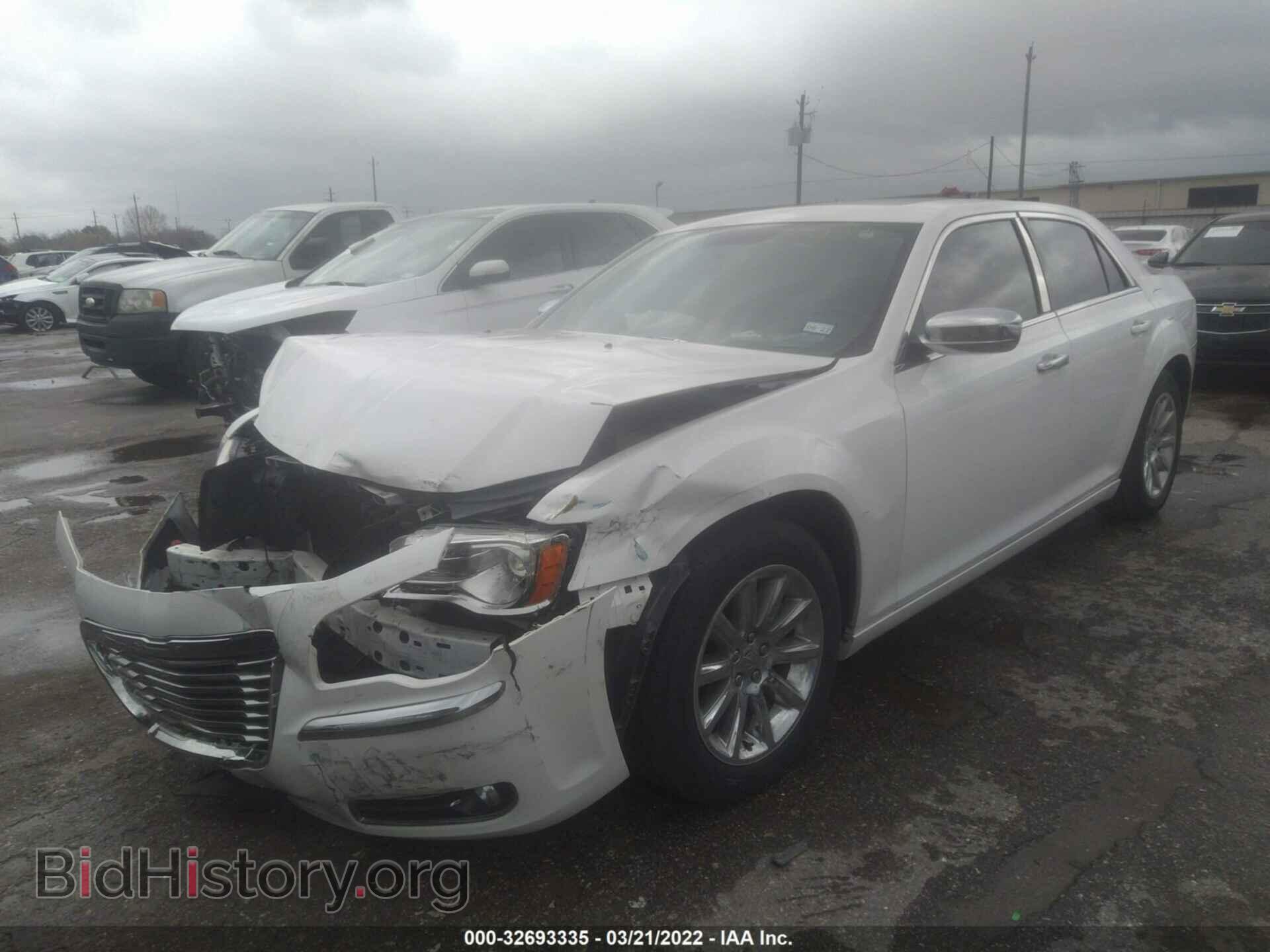 2012 CHRYSLER 300 - VIN: 2C3CCACG9CH126784 - Фото 2