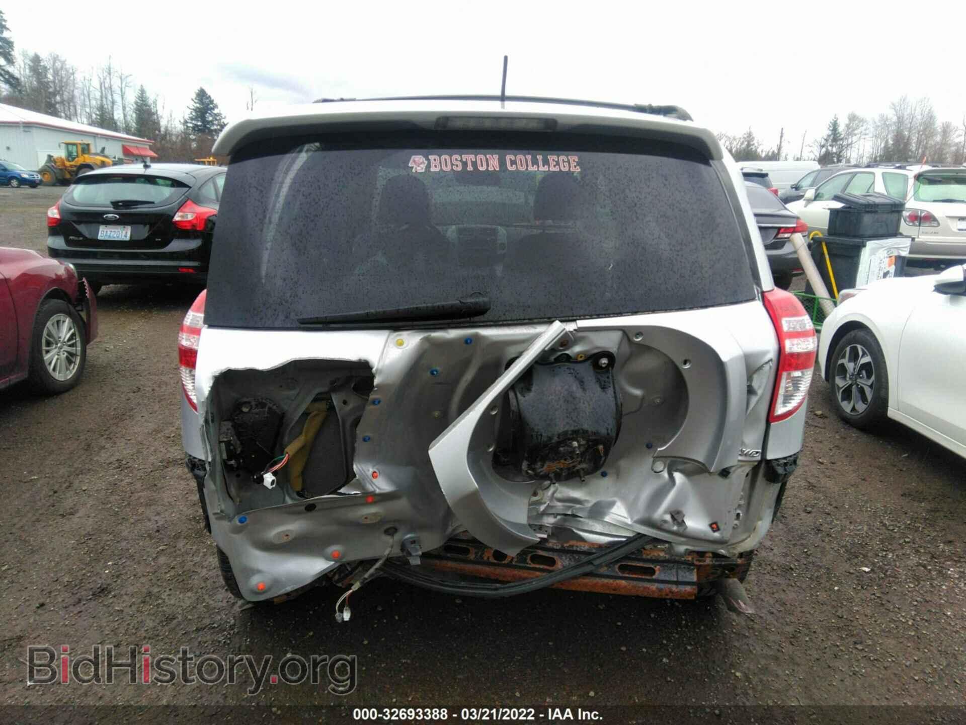 2011 TOYOTA RAV4 - VIN: JTMDF4DVXBD042006 - Фото 6