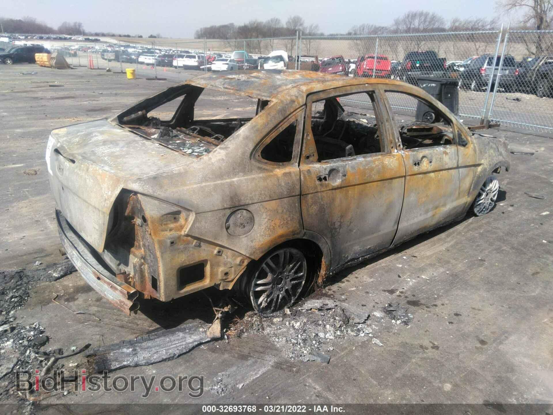 2009 FORD FOCUS - VIN: 1FAHP35N29W138725 - Фото 4