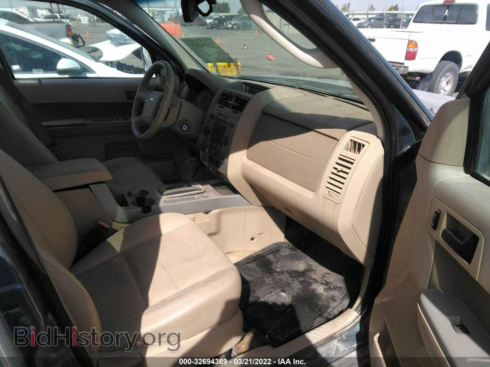 2010 FORD ESCAPE - VIN: 1FMCU0D77AKD19289 - Фото 5