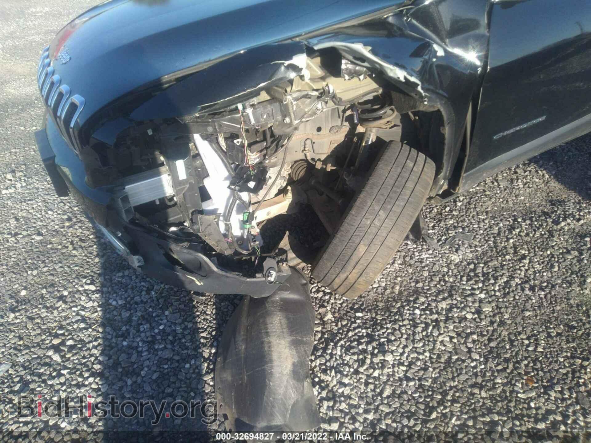 2017 JEEP CHEROKEE - VIN: 1C4PJLDB4HW526388 - Фото 6