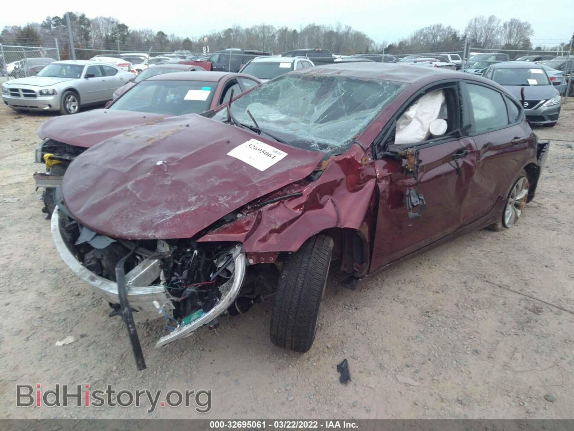 2015 CHRYSLER 200 - VIN: 1C3CCCBB2FN620160 - Фото 2