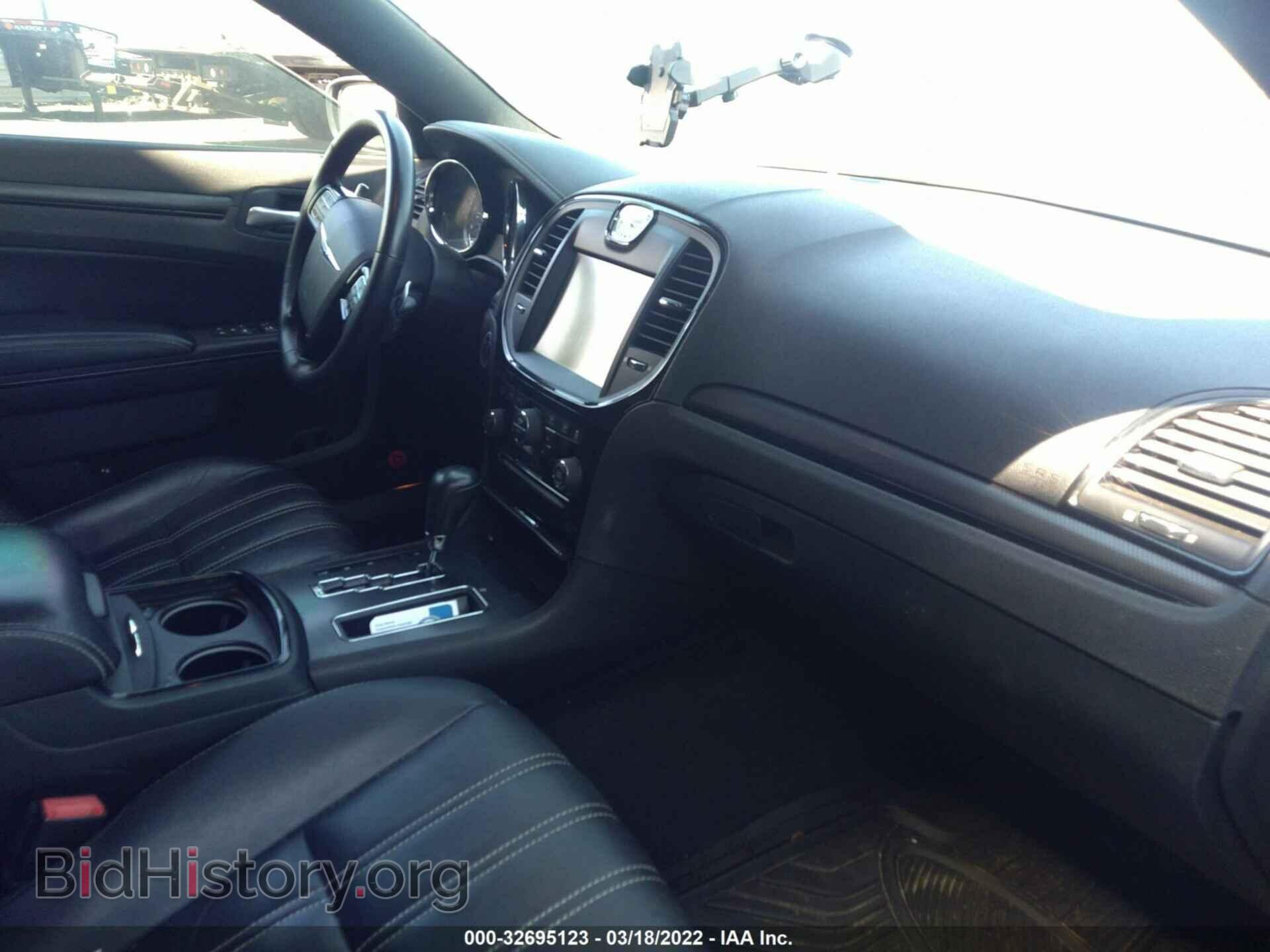 2012 CHRYSLER 300 - VIN: 2C3CCADT0CH312760 - Фото 5