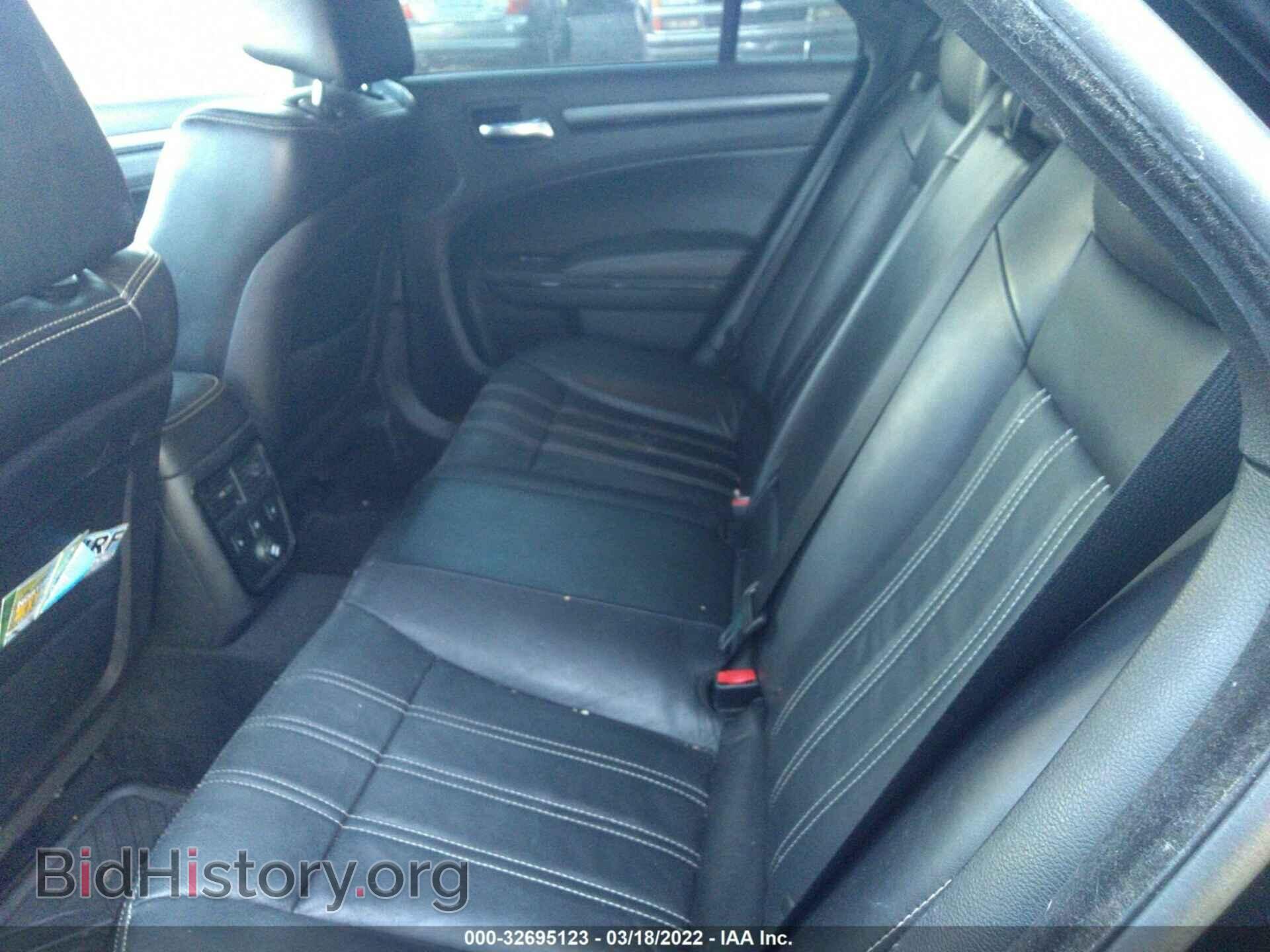 2012 CHRYSLER 300 - VIN: 2C3CCADT0CH312760 - Фото 8