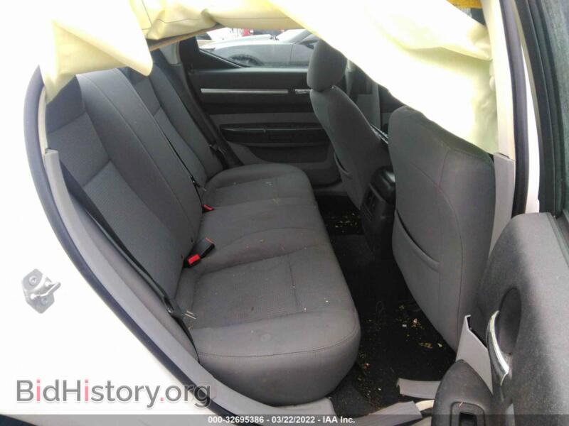 2010 Dodge CHARGER (VIN 2B3CA4CD8AH128548) — photo 8 of 15