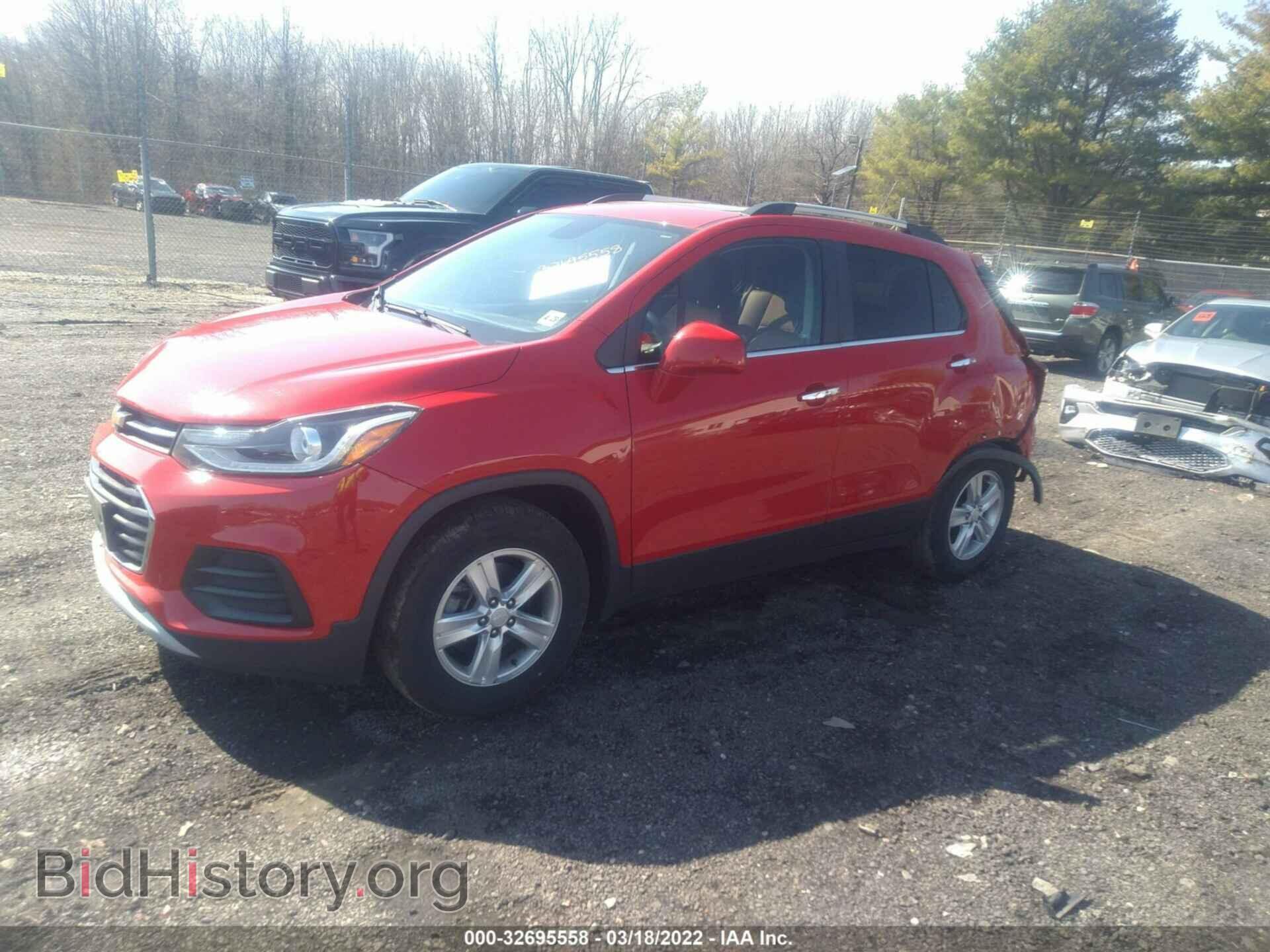 2018 CHEVROLET TRAX - VIN: 3GNCJLSB8JL302383 - Фото 2
