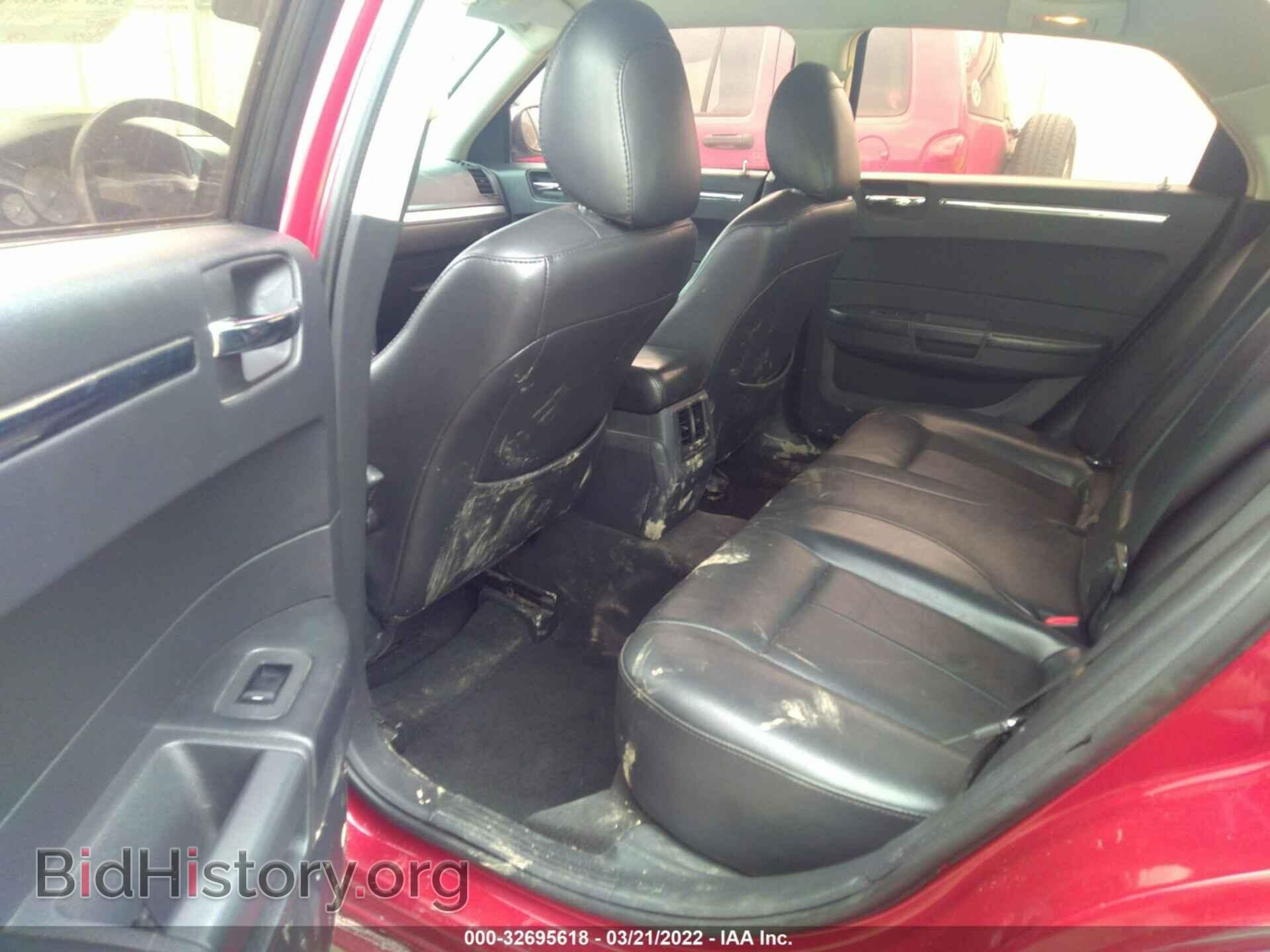 2010 CHRYSLER 300 - VIN: 2C3CA5CV9AH301821 - Фото 8