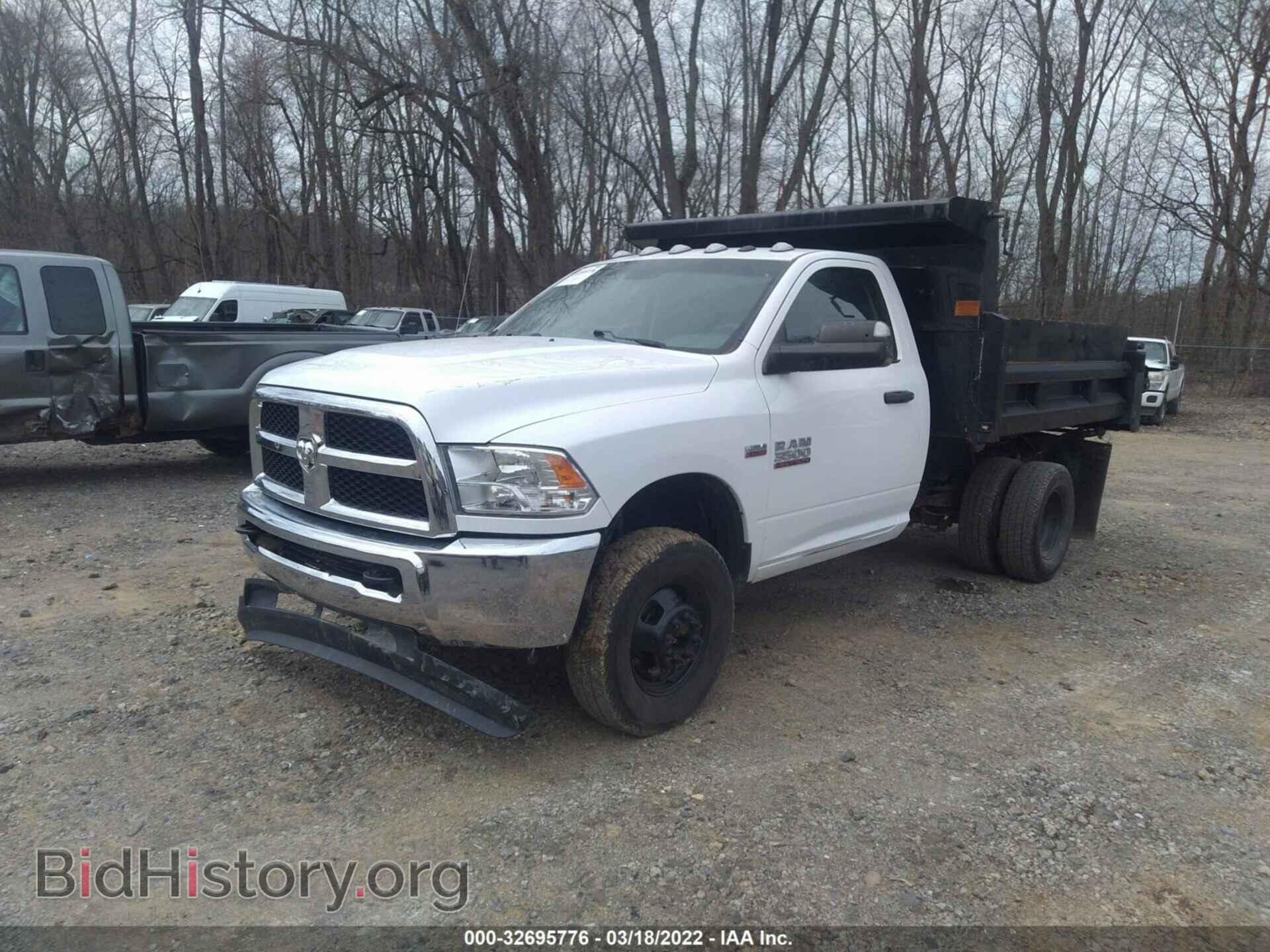 2016 RAM 3500 - VIN: 3C7WRTAJ6GG221460 - Фото 2