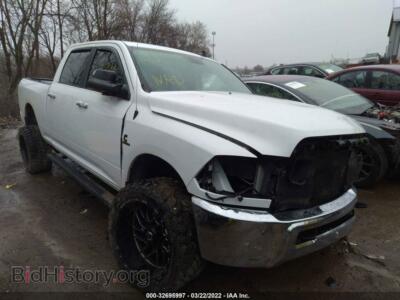 2017 RAM 2500 SLT, белый — VIN 3C6UR5DL1HG678697, IAAI