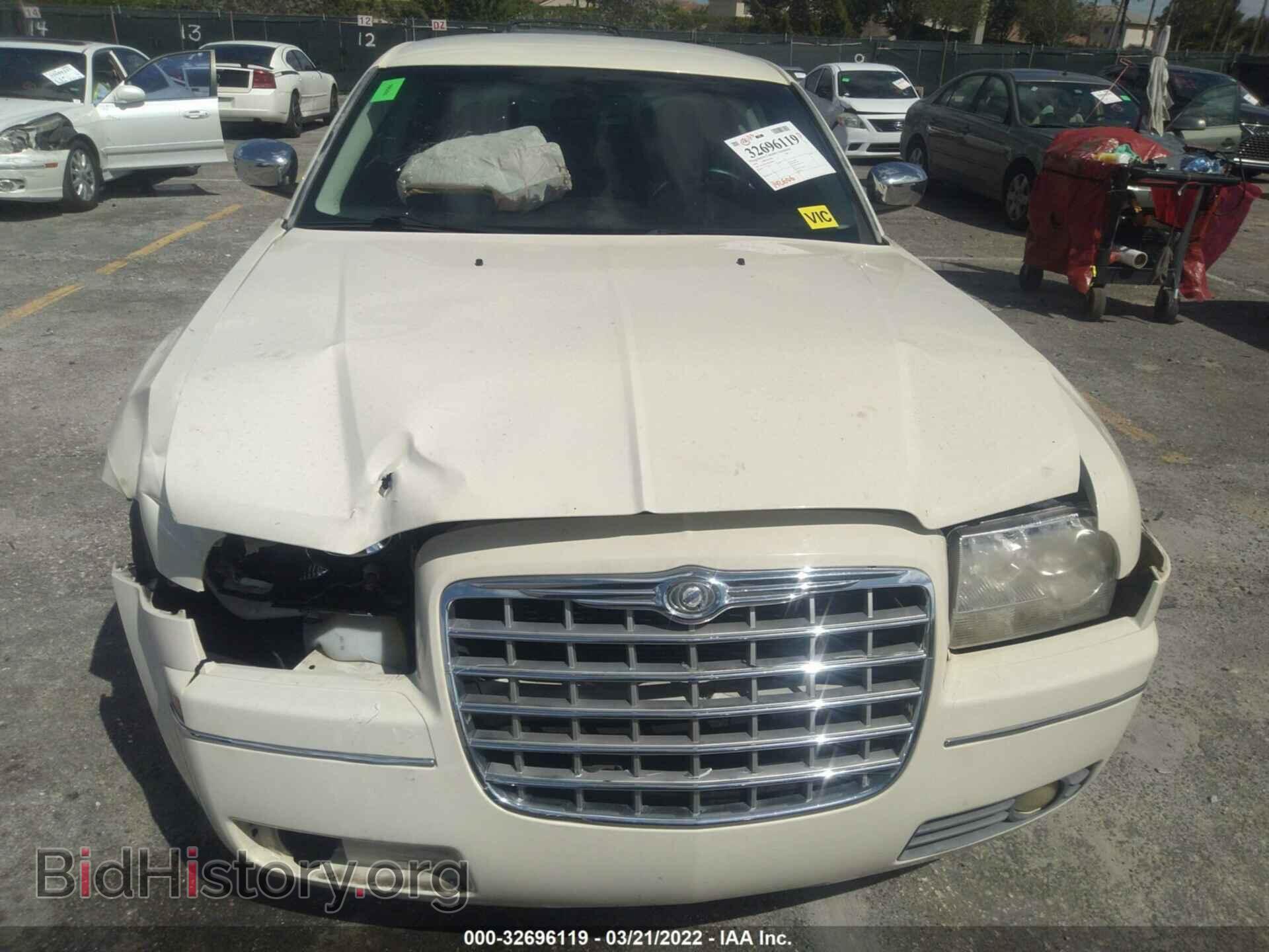 2010 CHRYSLER 300 - VIN: 2C3CA4CD9AH196067 - Фото 6