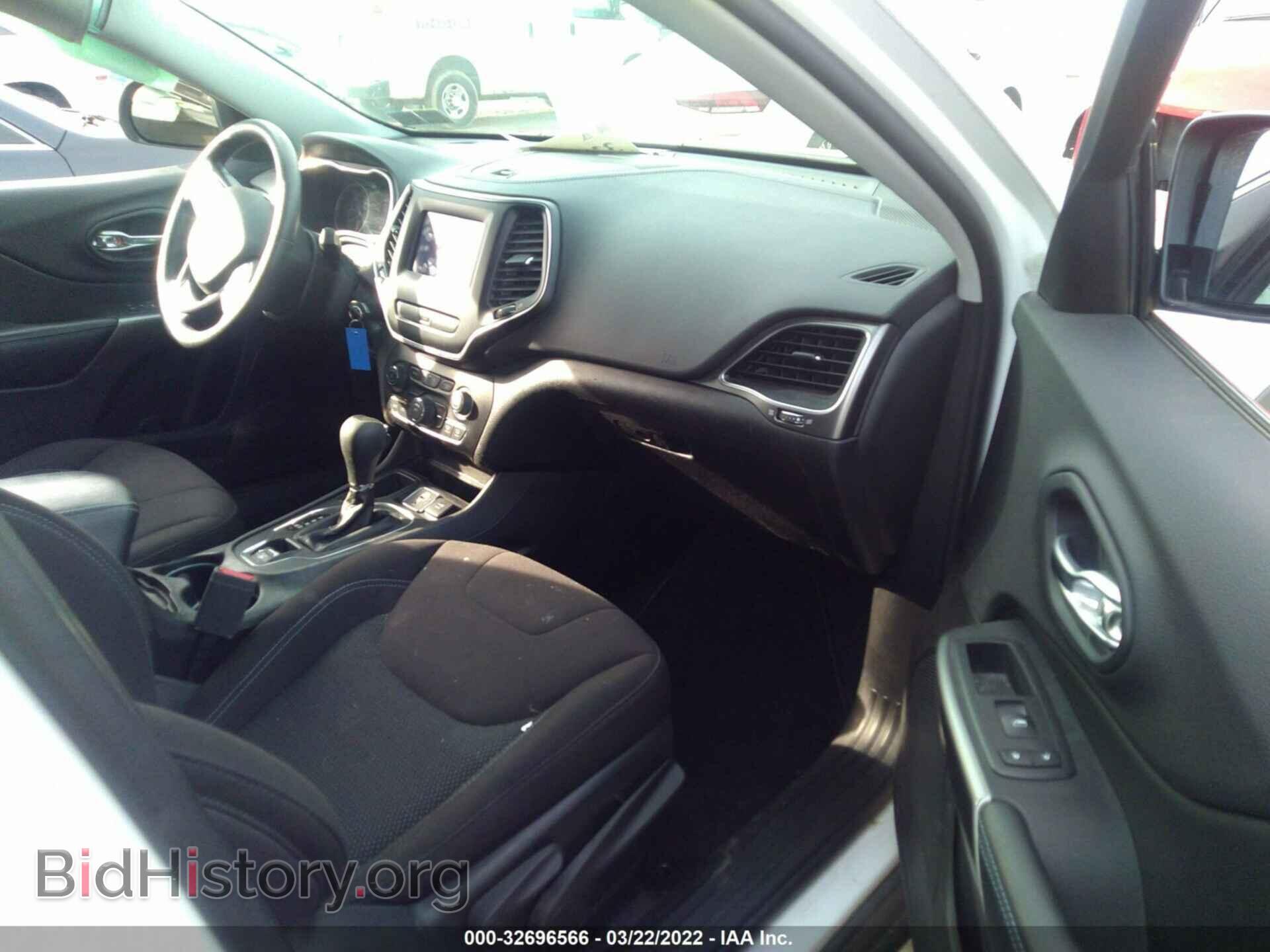 2019 JEEP CHEROKEE - VIN: 1C4PJLCX1KD120519 - Фото 5