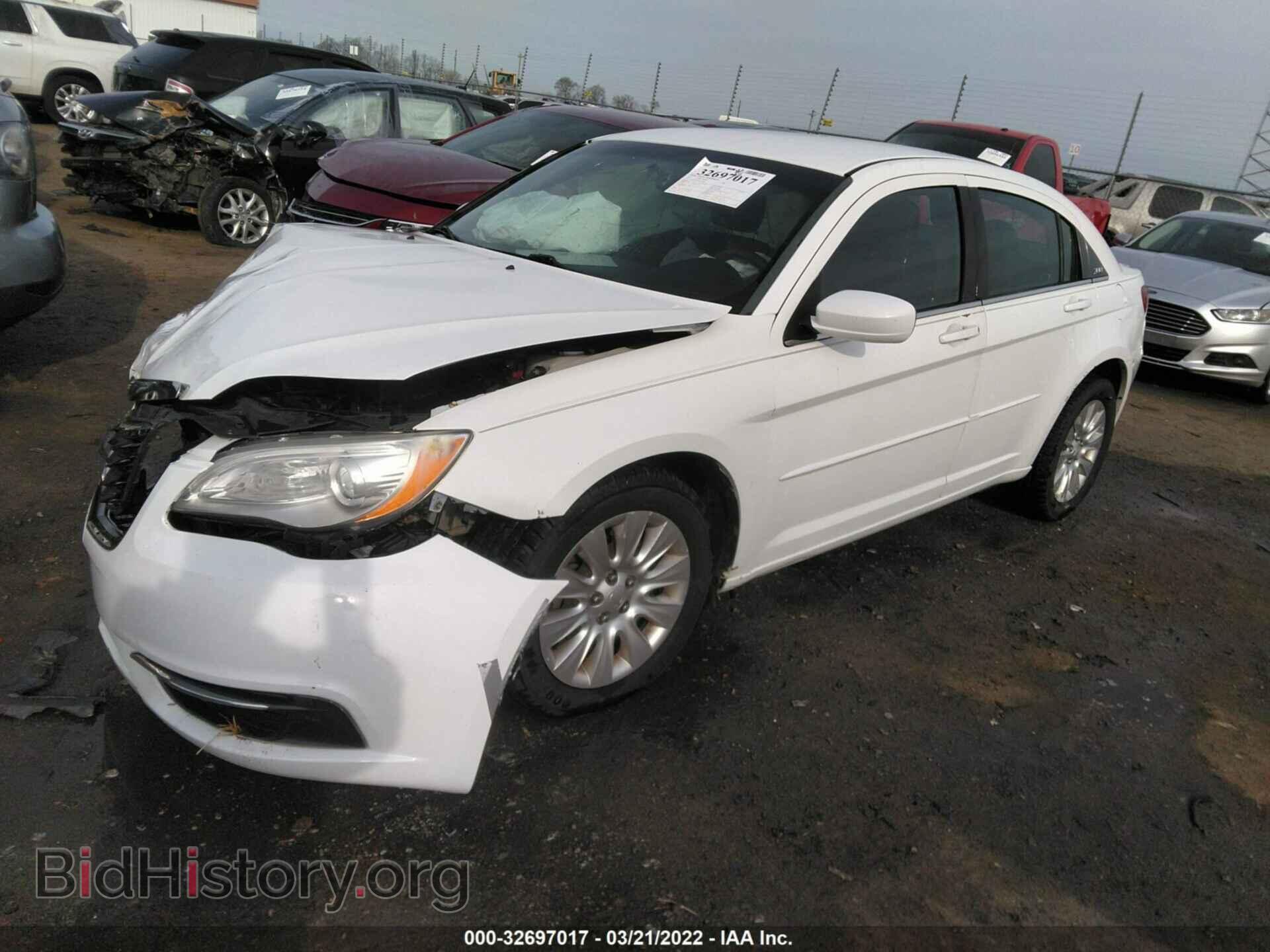 2012 CHRYSLER 200 - VIN: 1C3CCBAG8CN316480 - Фото 2