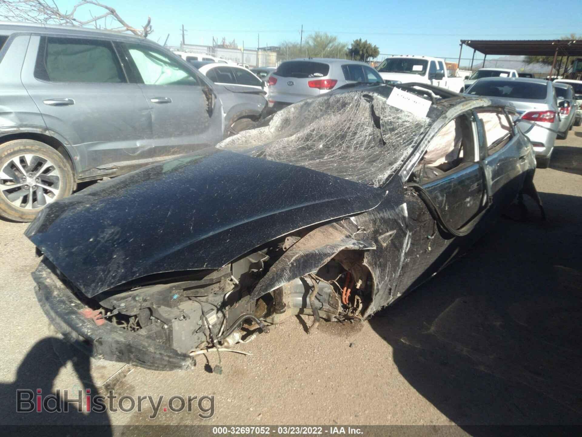 2015 TESLA MODEL S - VIN: 5YJSA1E22FF105400 - Photo 2