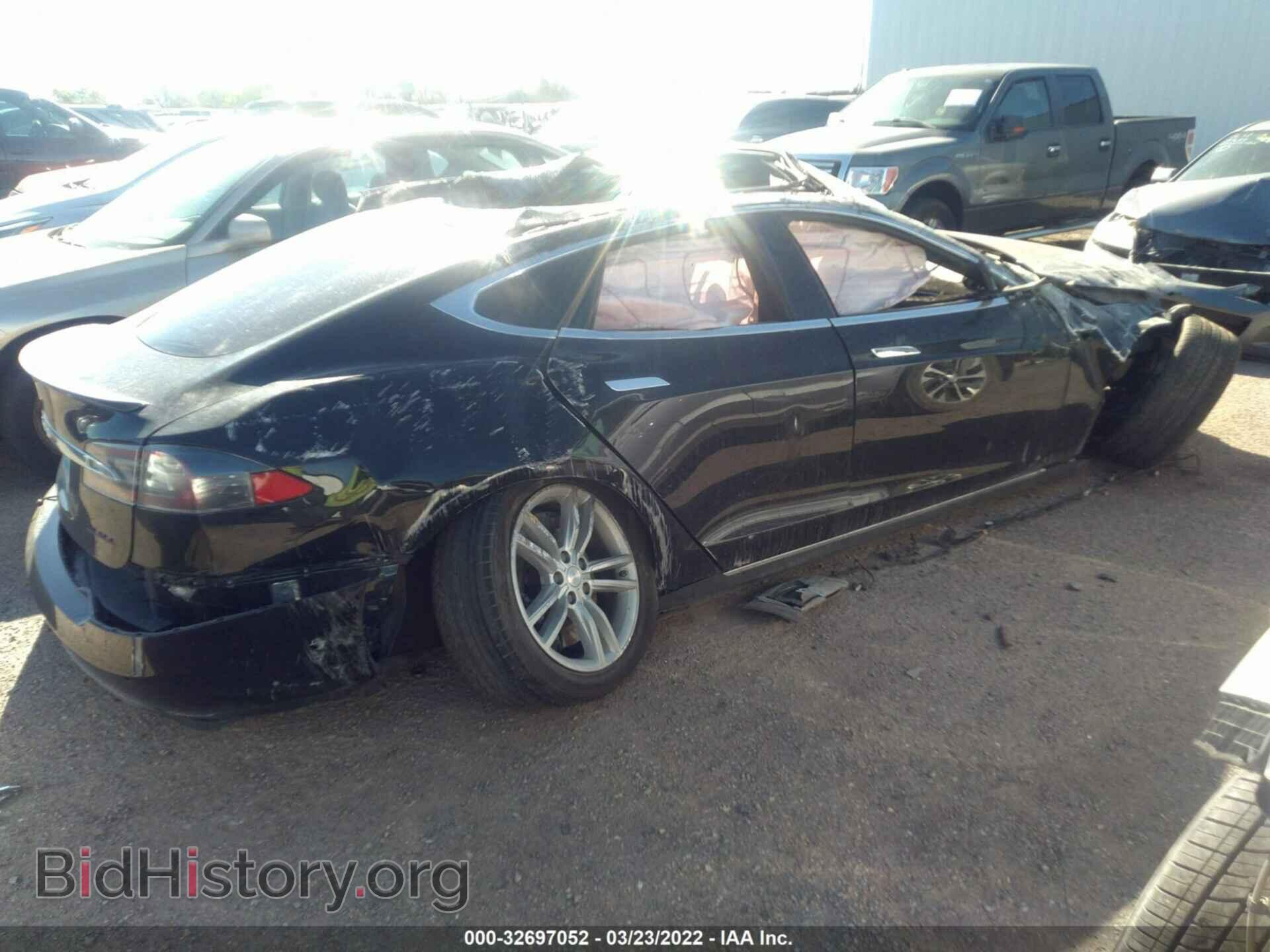 2015 TESLA MODEL S - VIN: 5YJSA1E22FF105400 - Photo 4