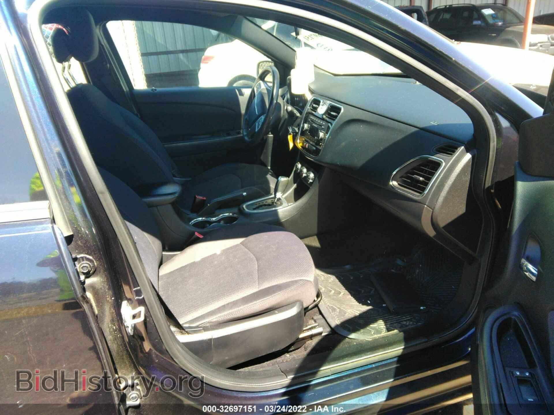 2012 CHRYSLER 200 - VIN: 1C3CCBBB3CN225636 - Фото 5