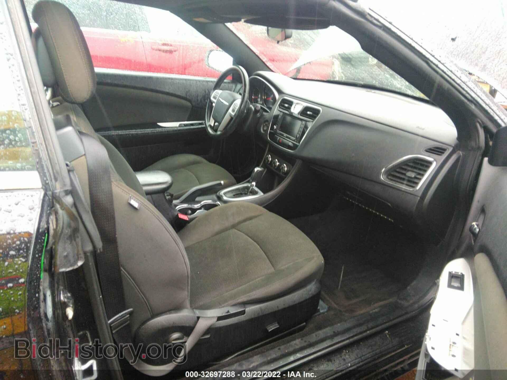 2011 CHRYSLER 200 - VIN: 1C3BC2EG2BN624202 - Фото 5