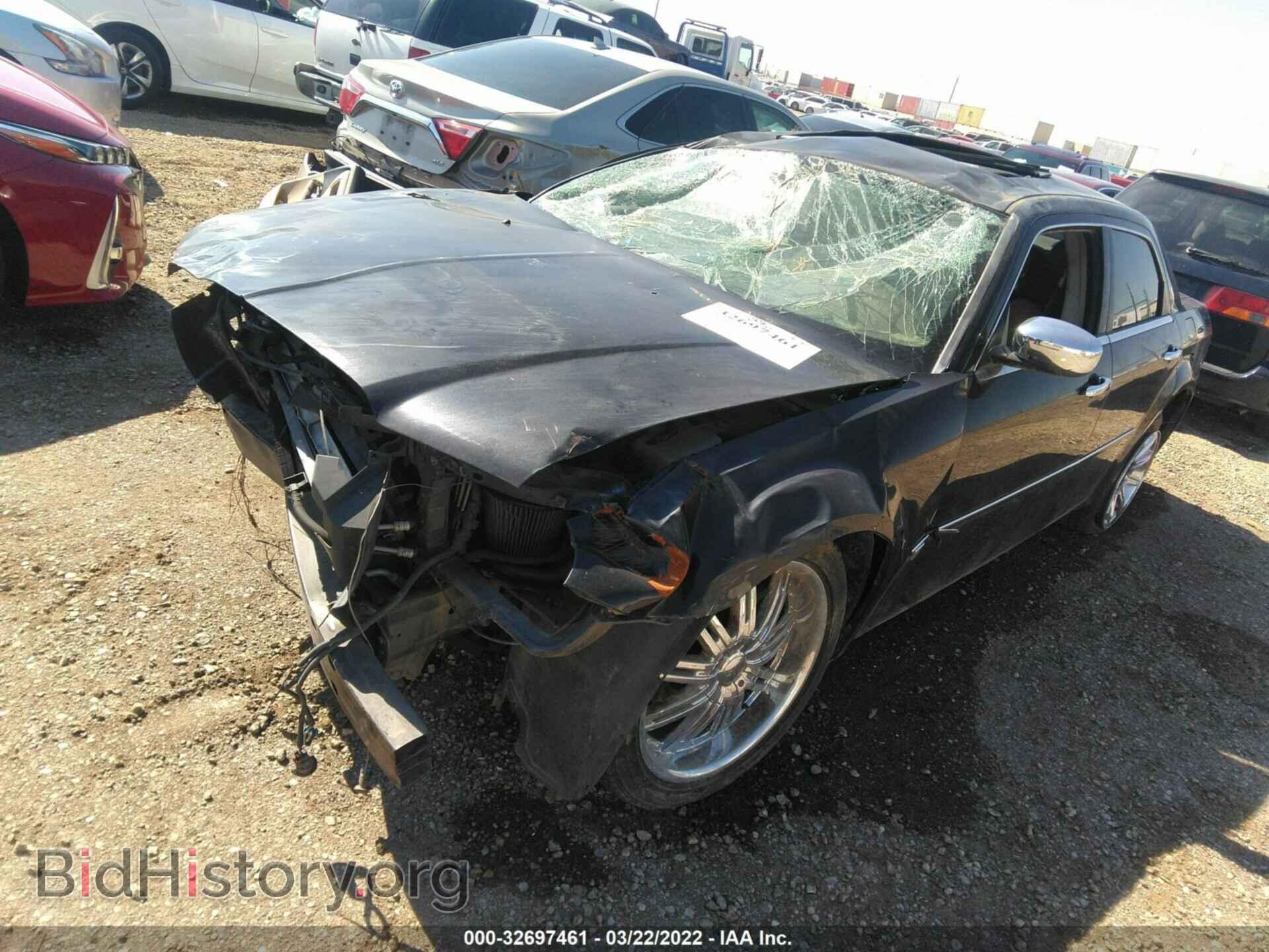 2006 CHRYSLER 300 - VIN: 2C3KA63H76H213191 - Фото 2