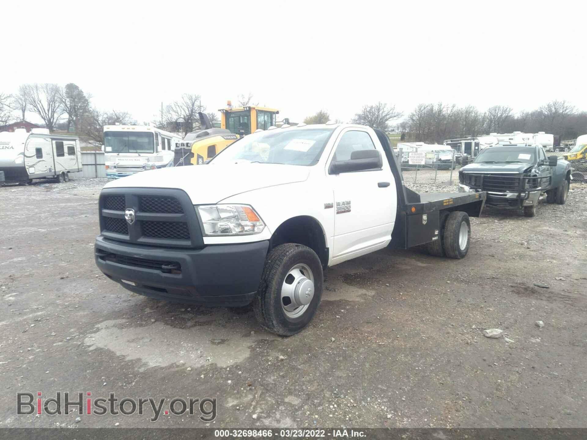 2014 RAM 3500 - VIN: 3C7WRTBJ3EG235943 - Фото 2