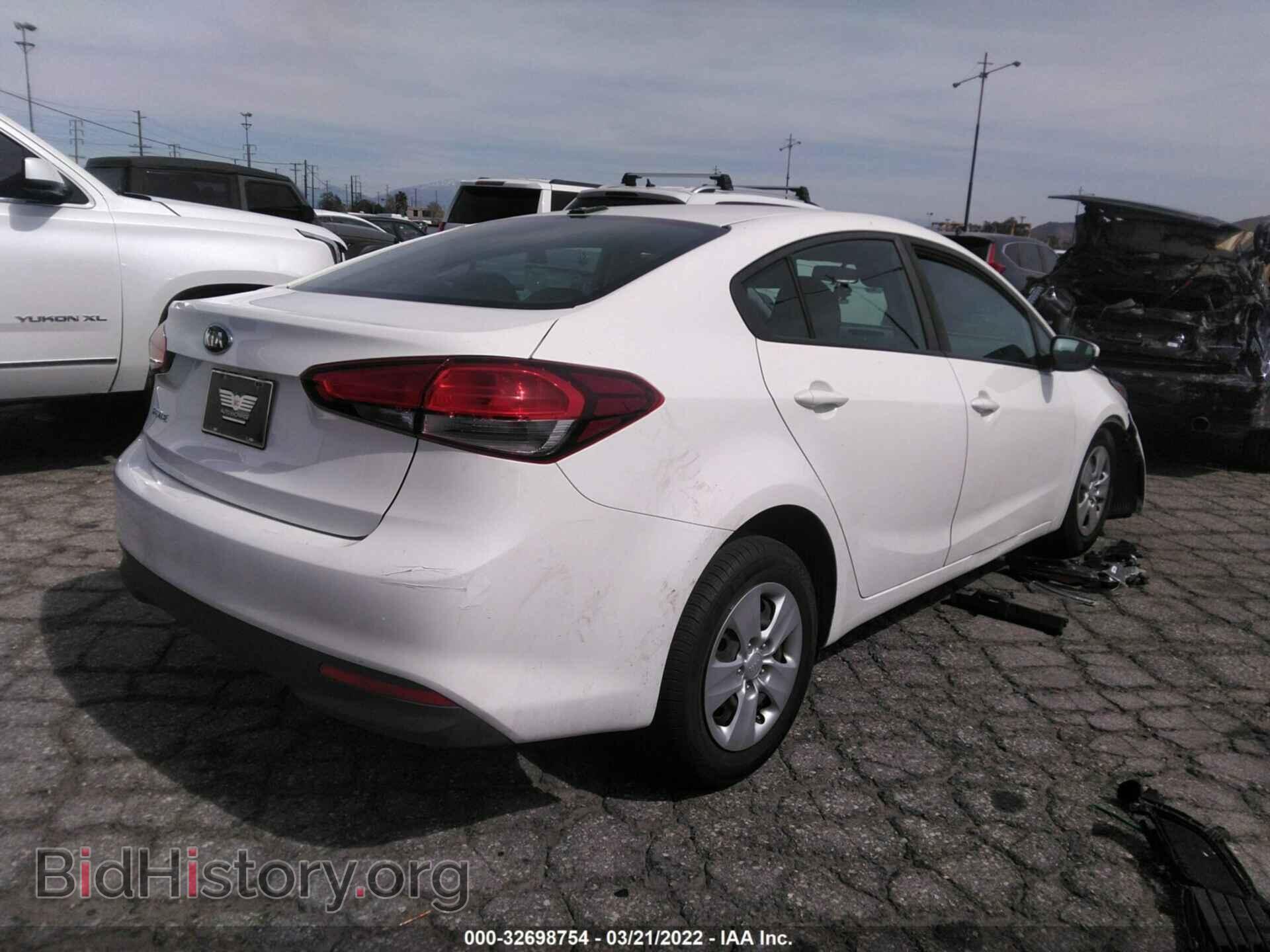 2017 KIA FORTE - VIN: 3KPFK4A75HE122508 - Фото 4