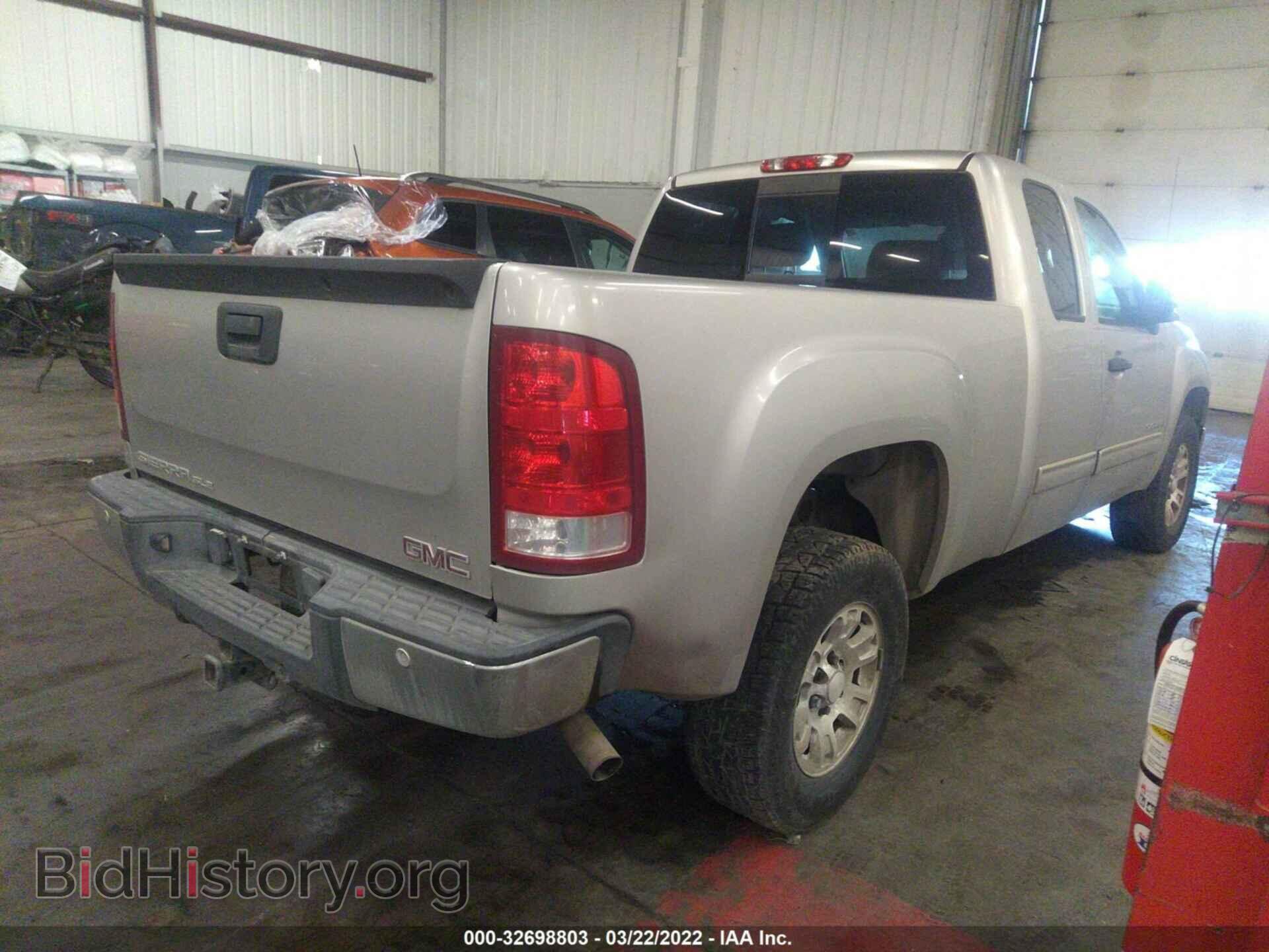 2007 GMC SIERRA 1500 - VIN: 2GTEC19J771574415 - Photo 4