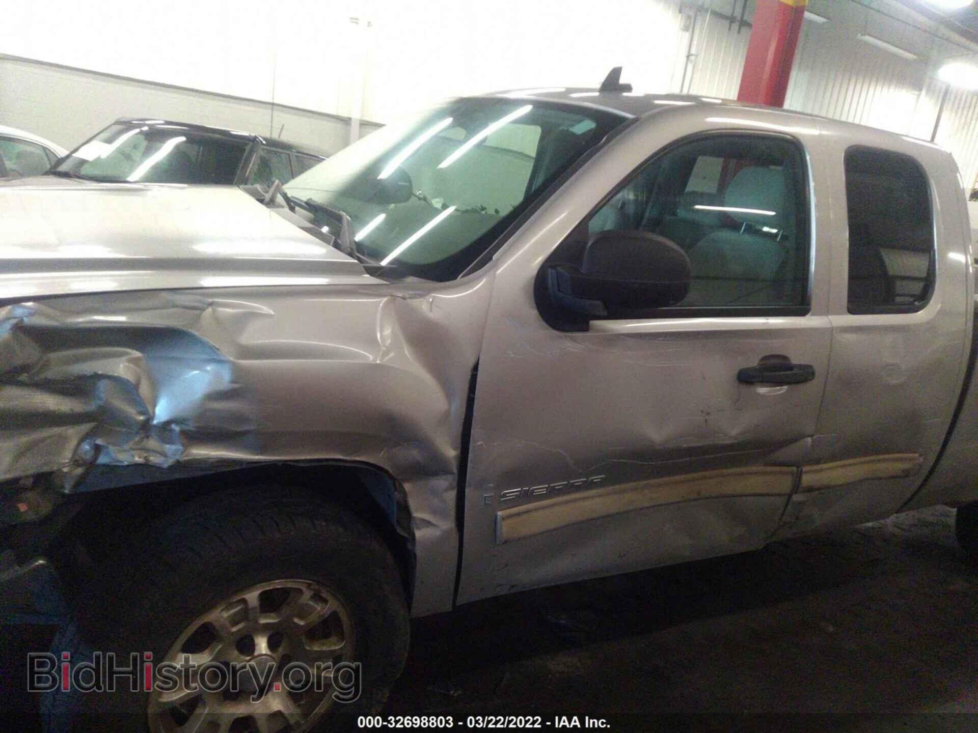 2007 GMC SIERRA 1500 - VIN: 2GTEC19J771574415 - Photo 6