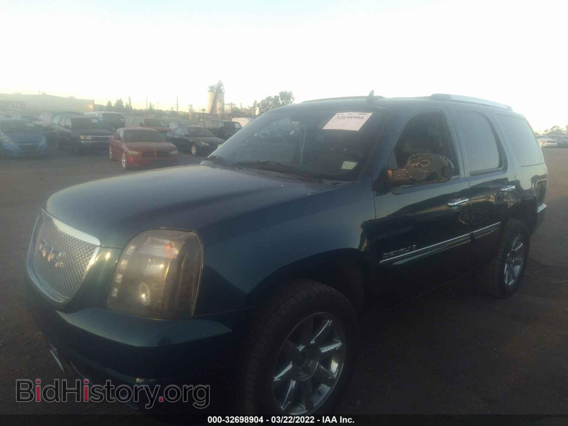 2007 GMC YUKON DENALI - VIN: 1GKFK63857J233003 - Фото 2