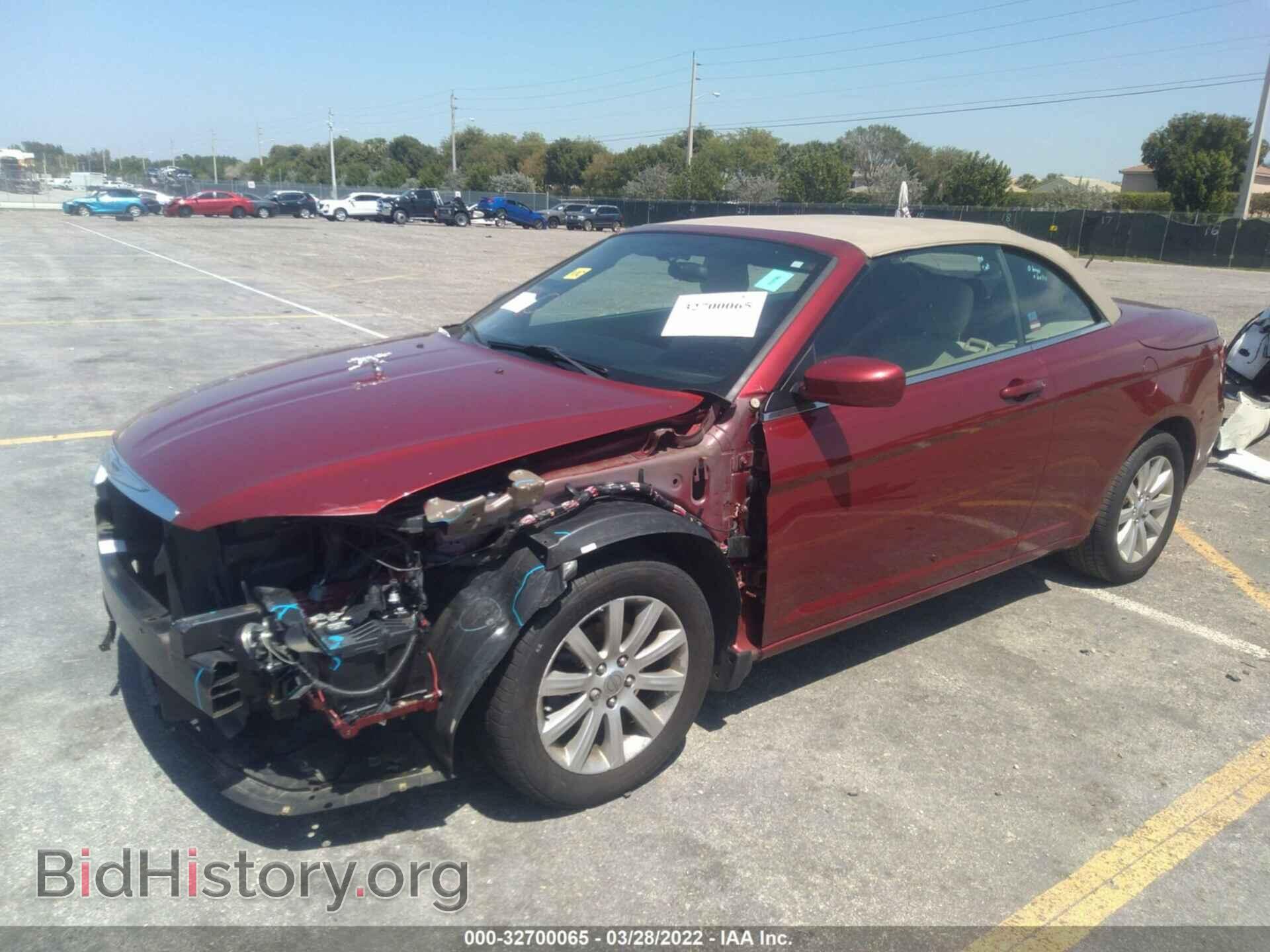 2011 CHRYSLER 200 - VIN: 1C3BC2EG1BN532613 - Фото 2