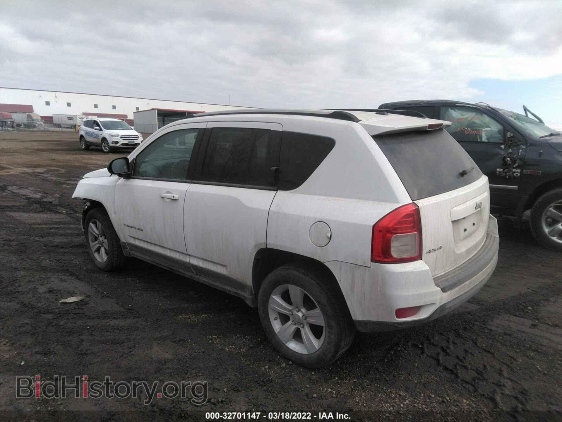 2011 JEEP COMPASS - VIN: 1J4NF1FB0BD240139 - Фото 3