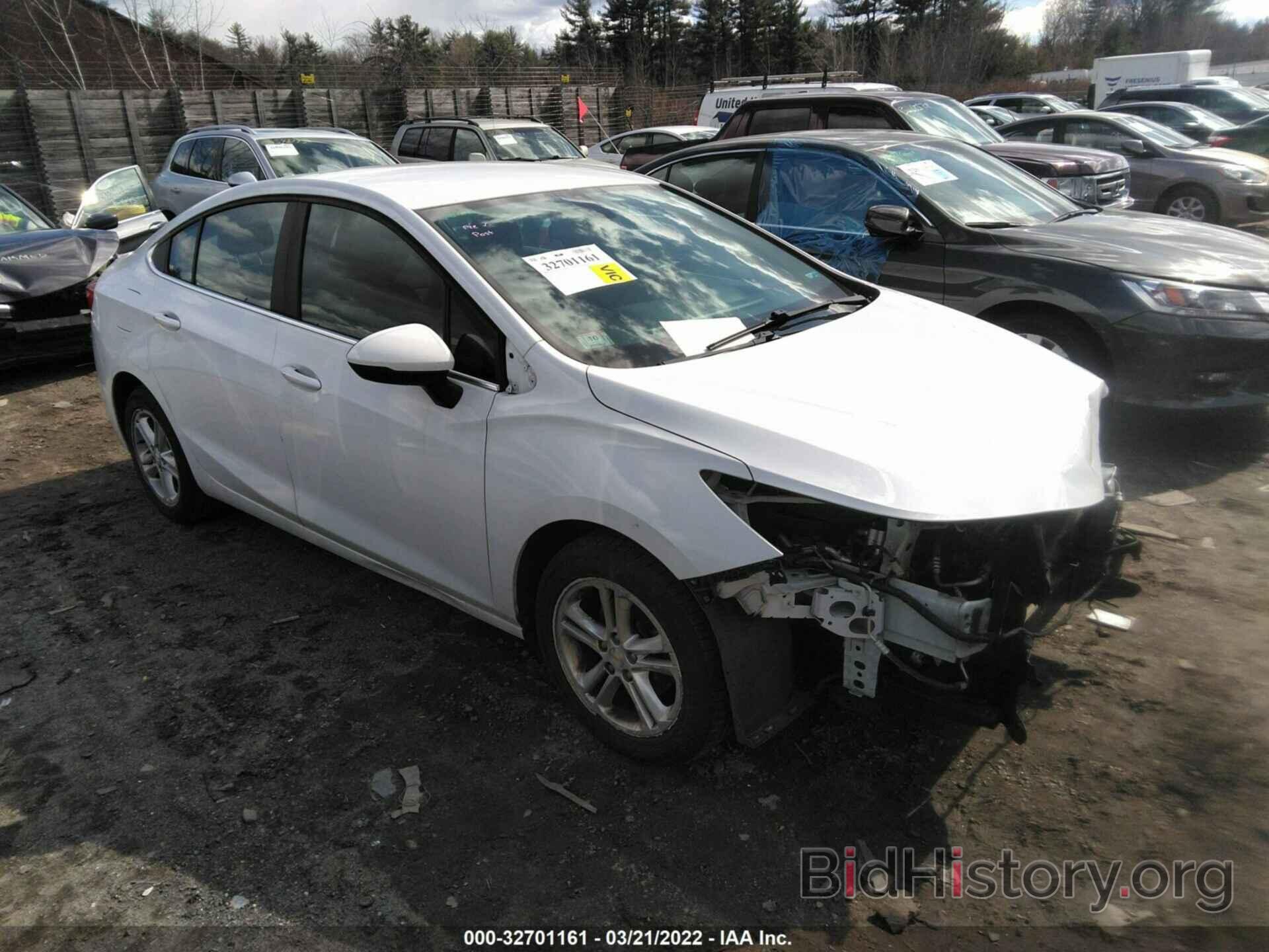 Photo 1G1BE5SM5H7168137 - CHEVROLET CRUZE 2017