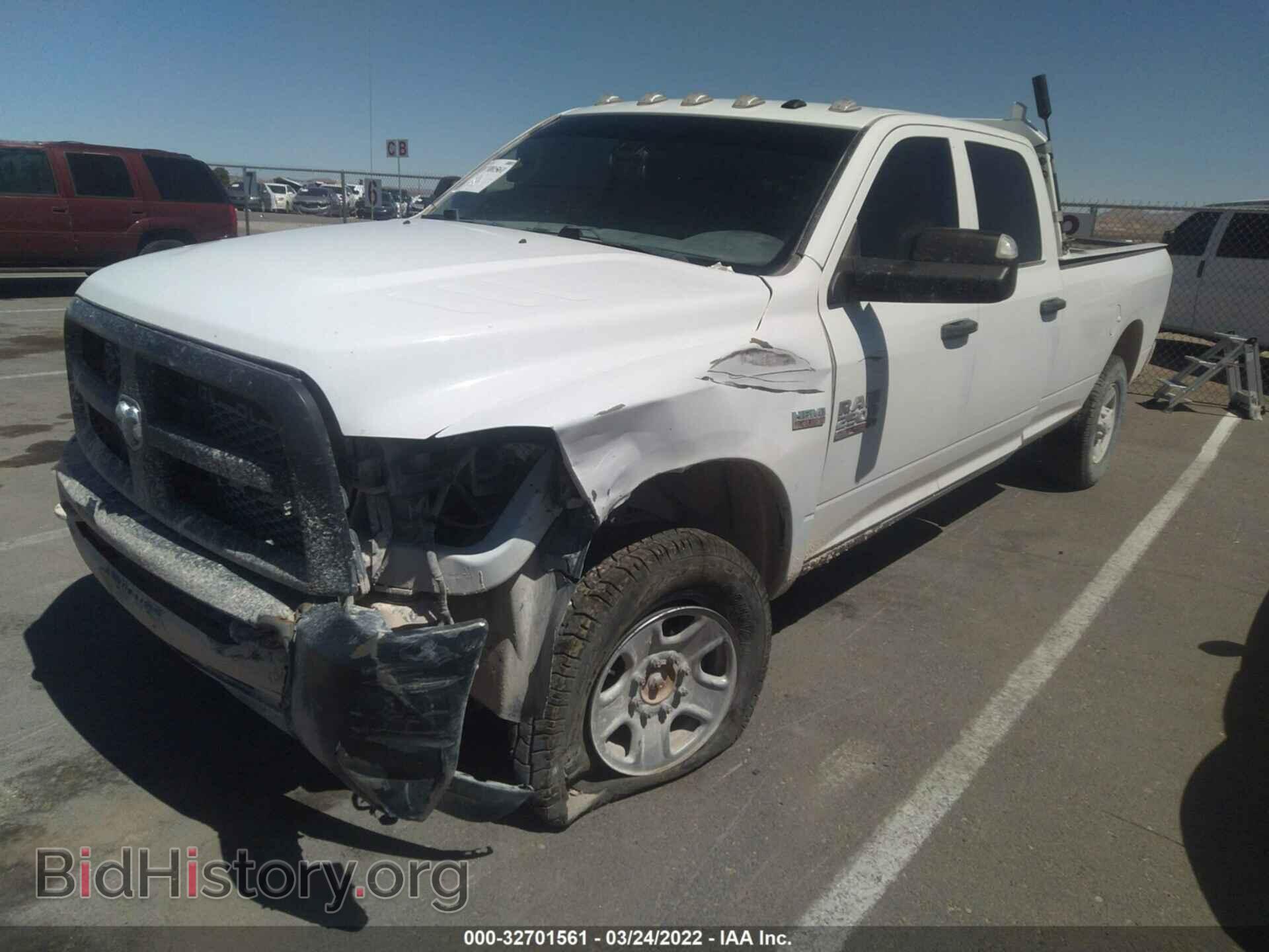 2018 RAM 2500 - VIN: 3C6UR5HJ5JG337009 - Photo 2