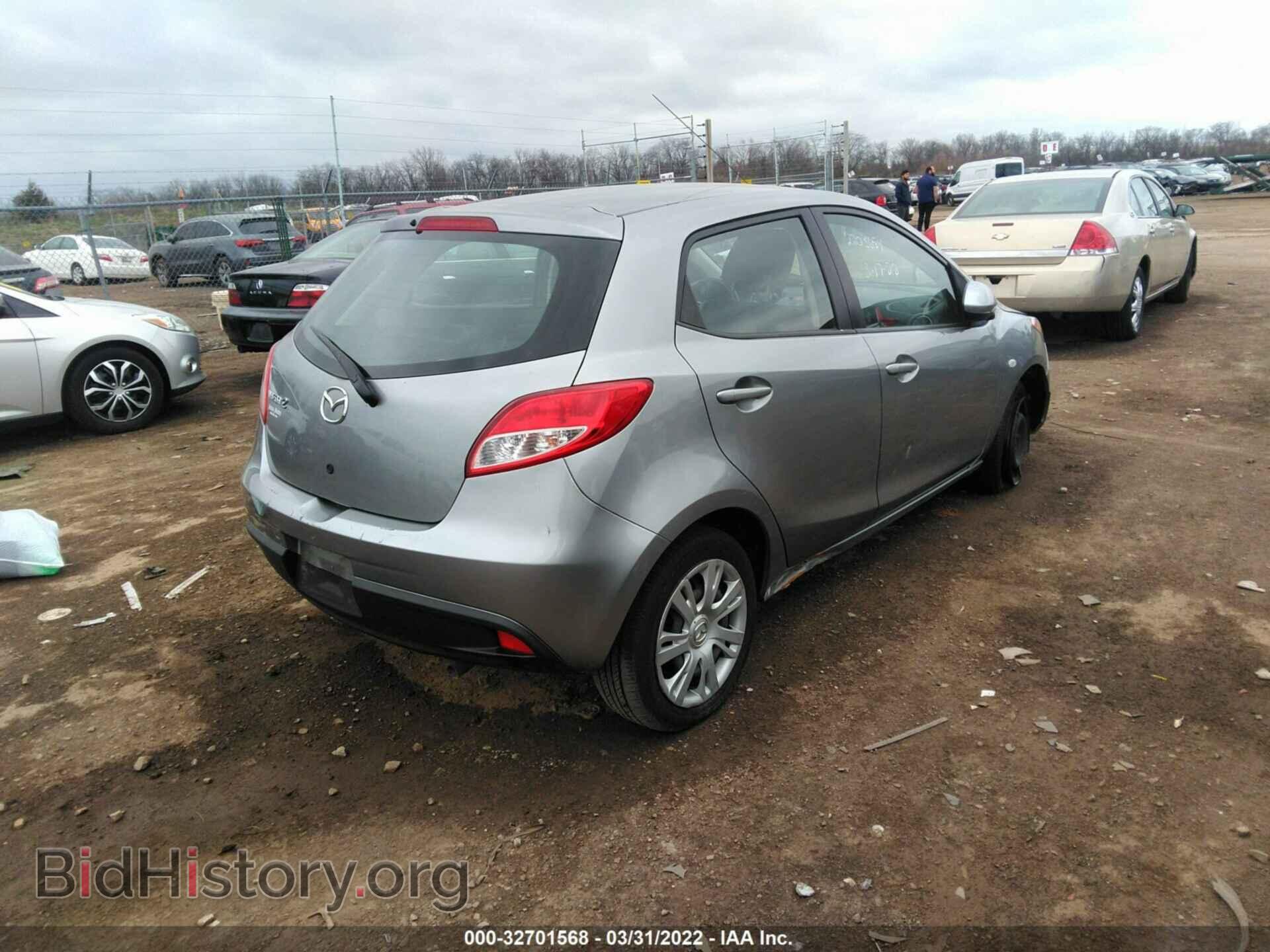2014 MAZDA MAZDA2 - VIN: JM1DE1KZ6E0172500 - Фото 4