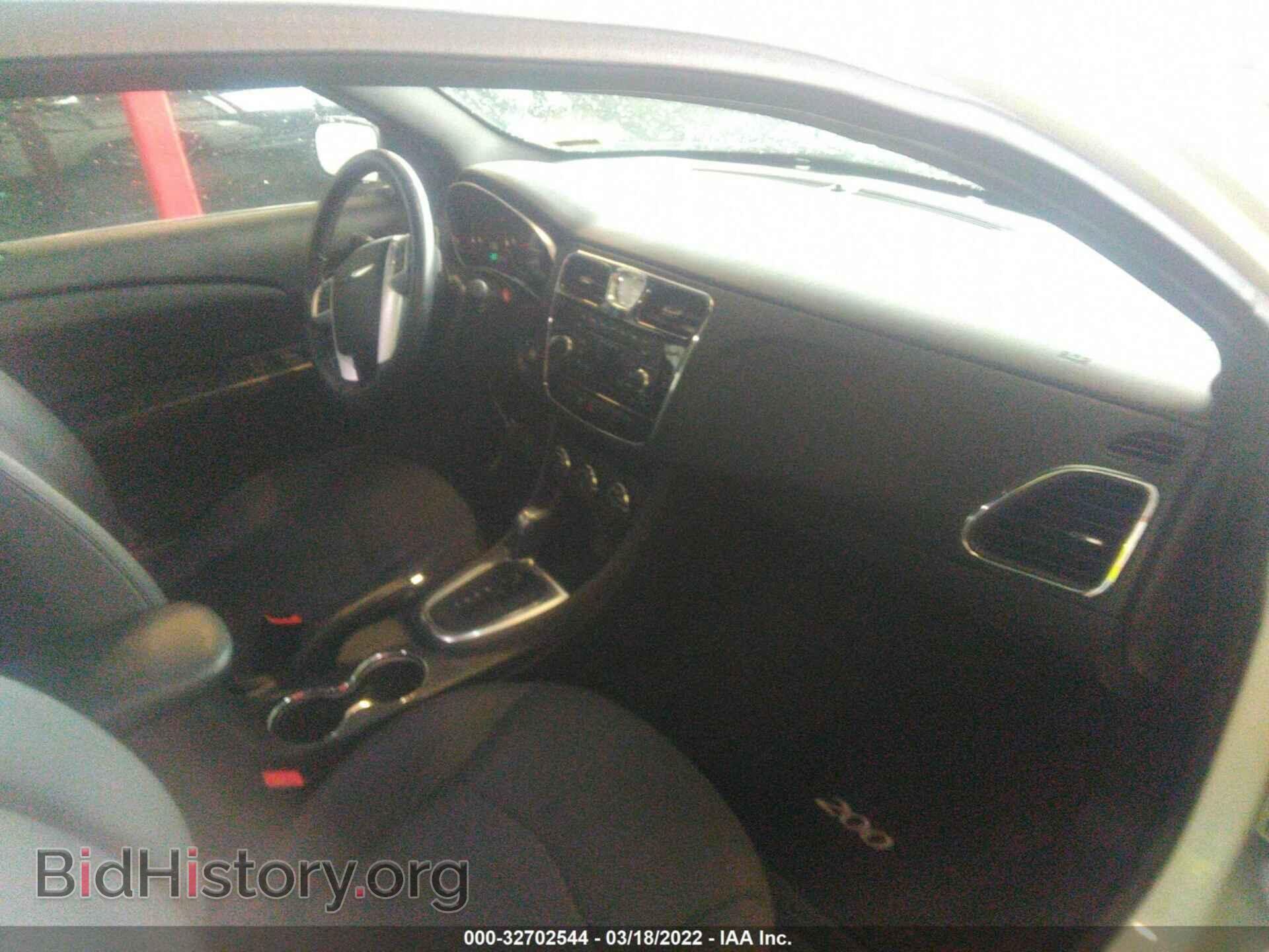 2013 CHRYSLER 200 - VIN: 1C3CCBBG4DN766062 - Photo 5